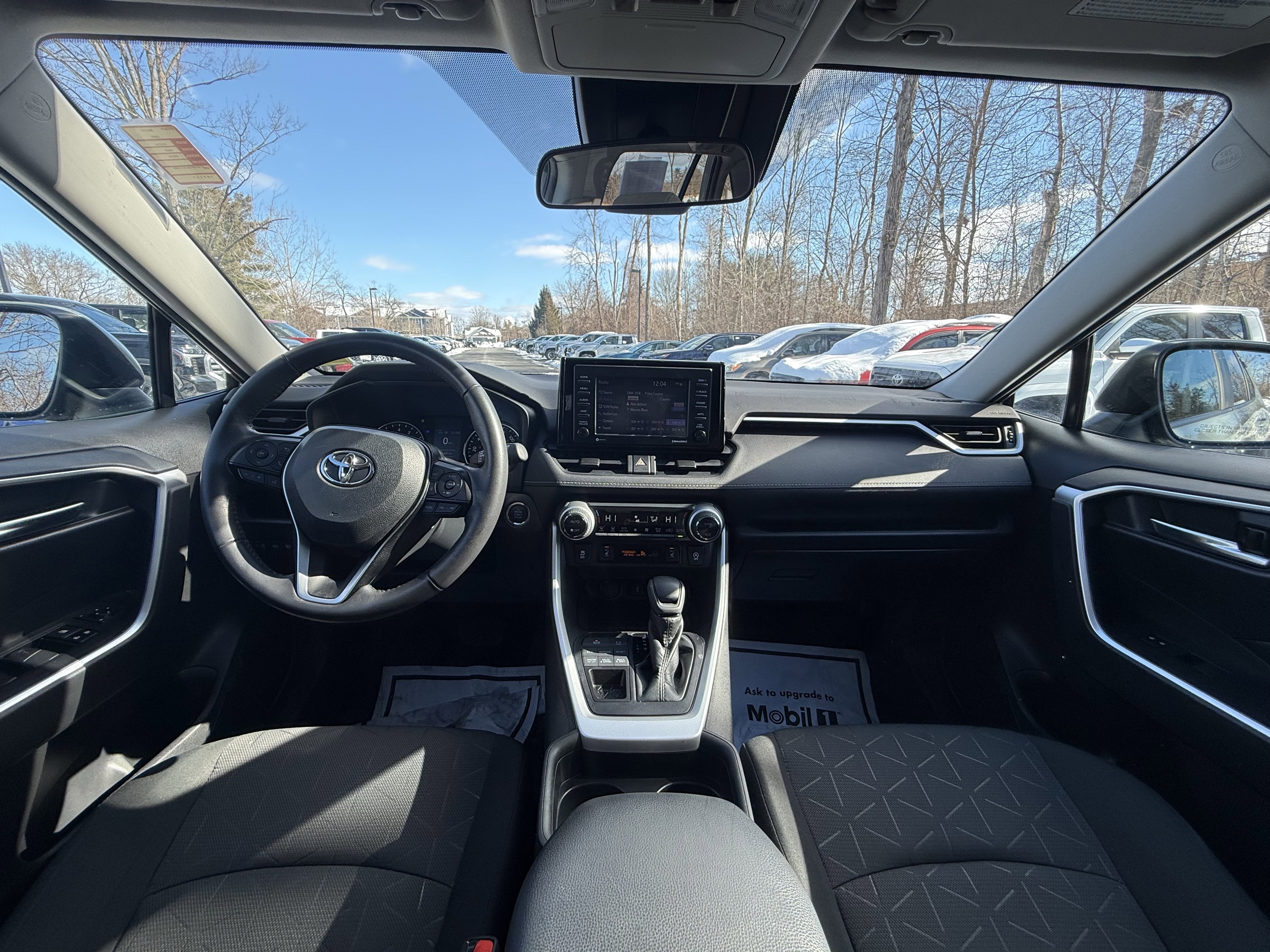 2020 Toyota RAV4 XLE