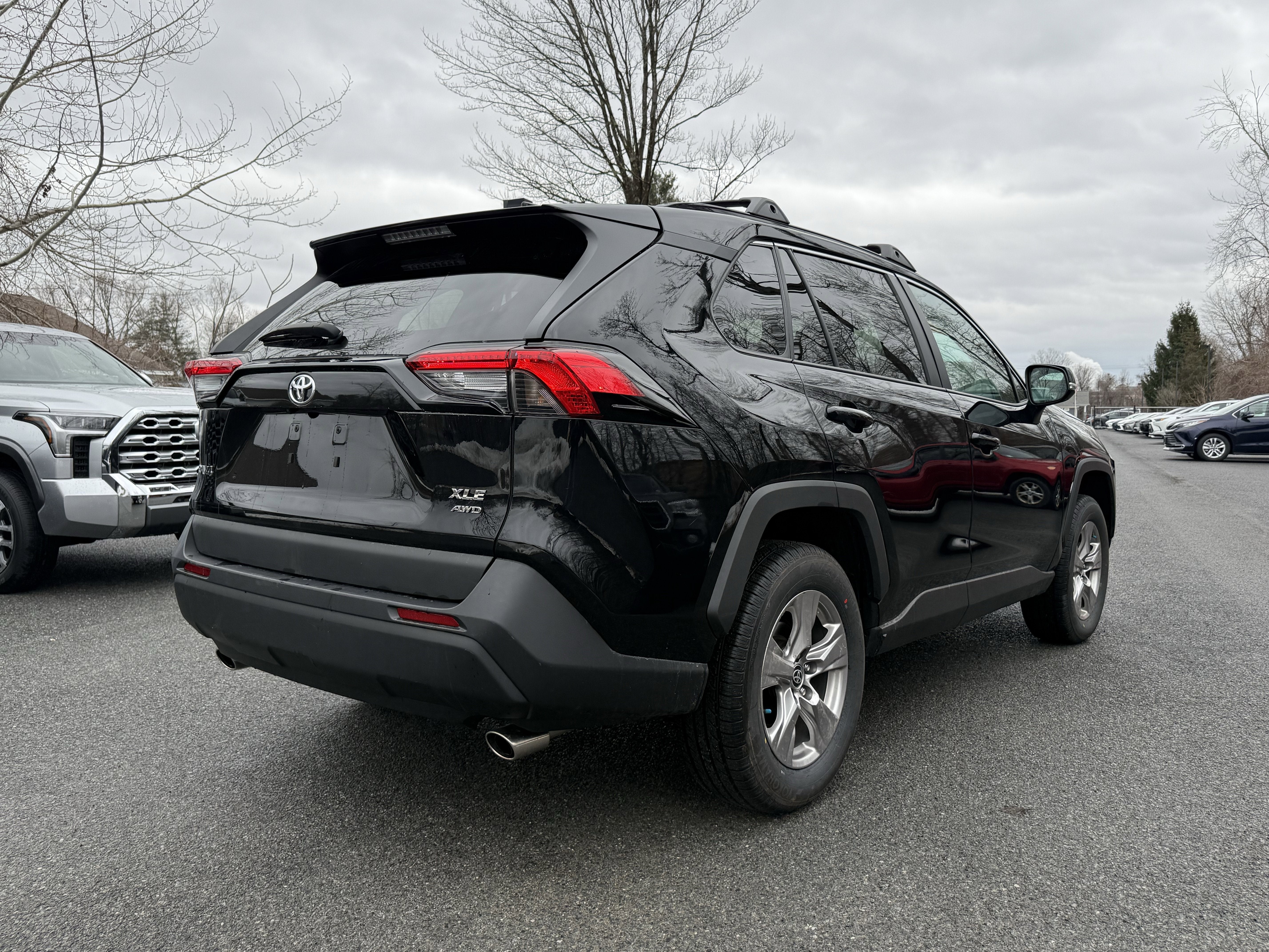 2023 Toyota RAV4 XLE