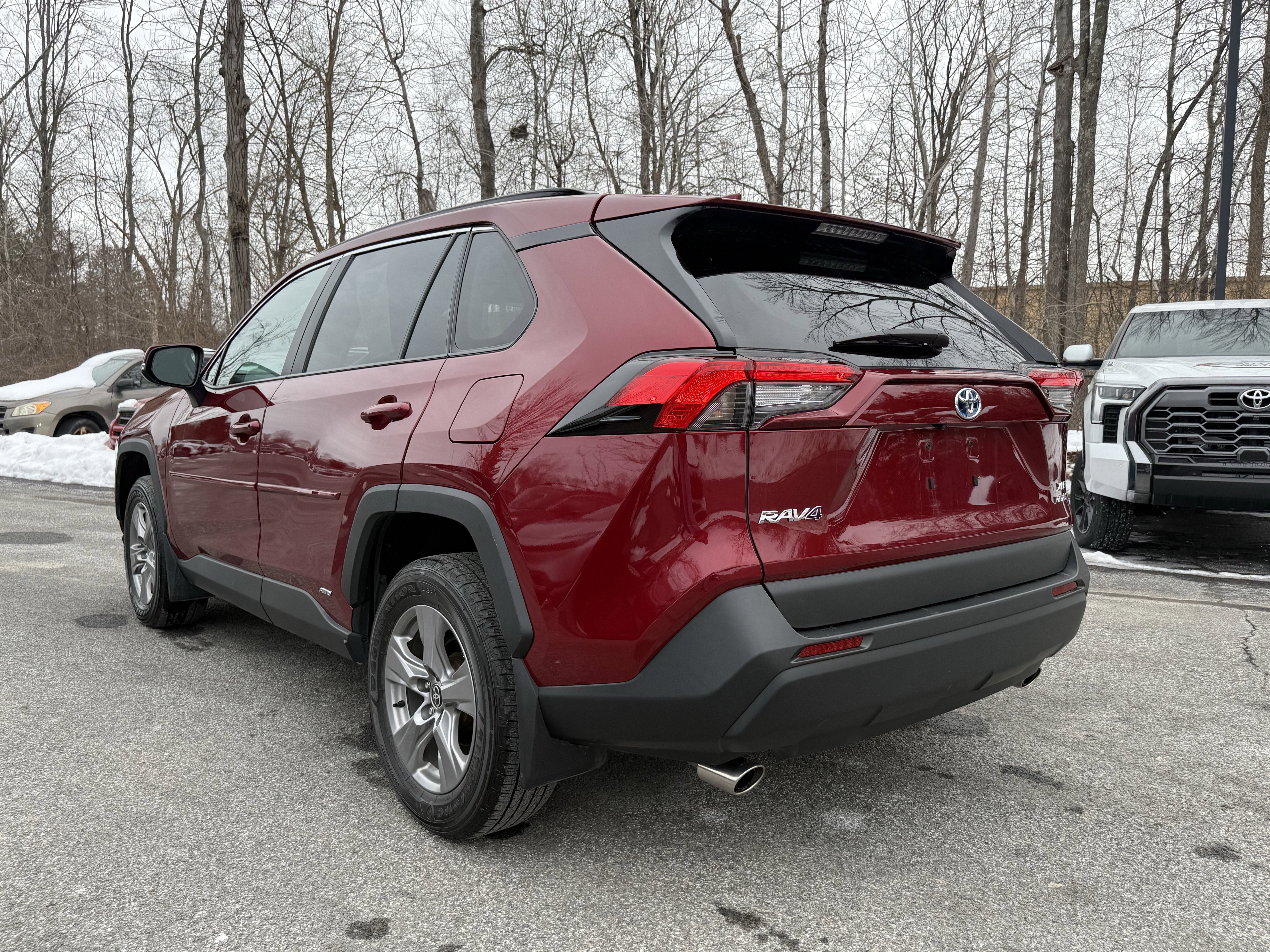 2024 Toyota RAV4 Hybrid XLE
