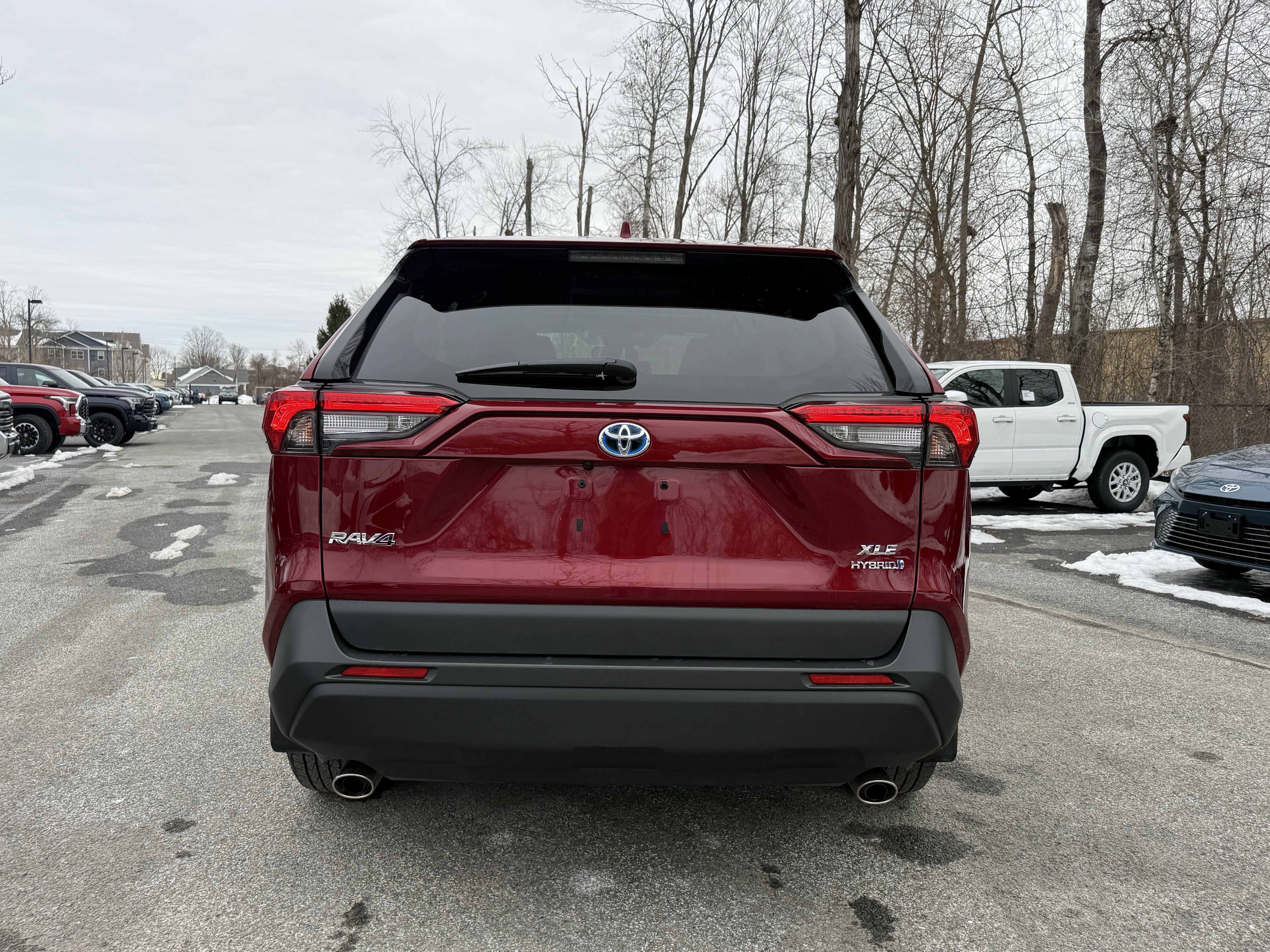 2024 Toyota RAV4 Hybrid XLE