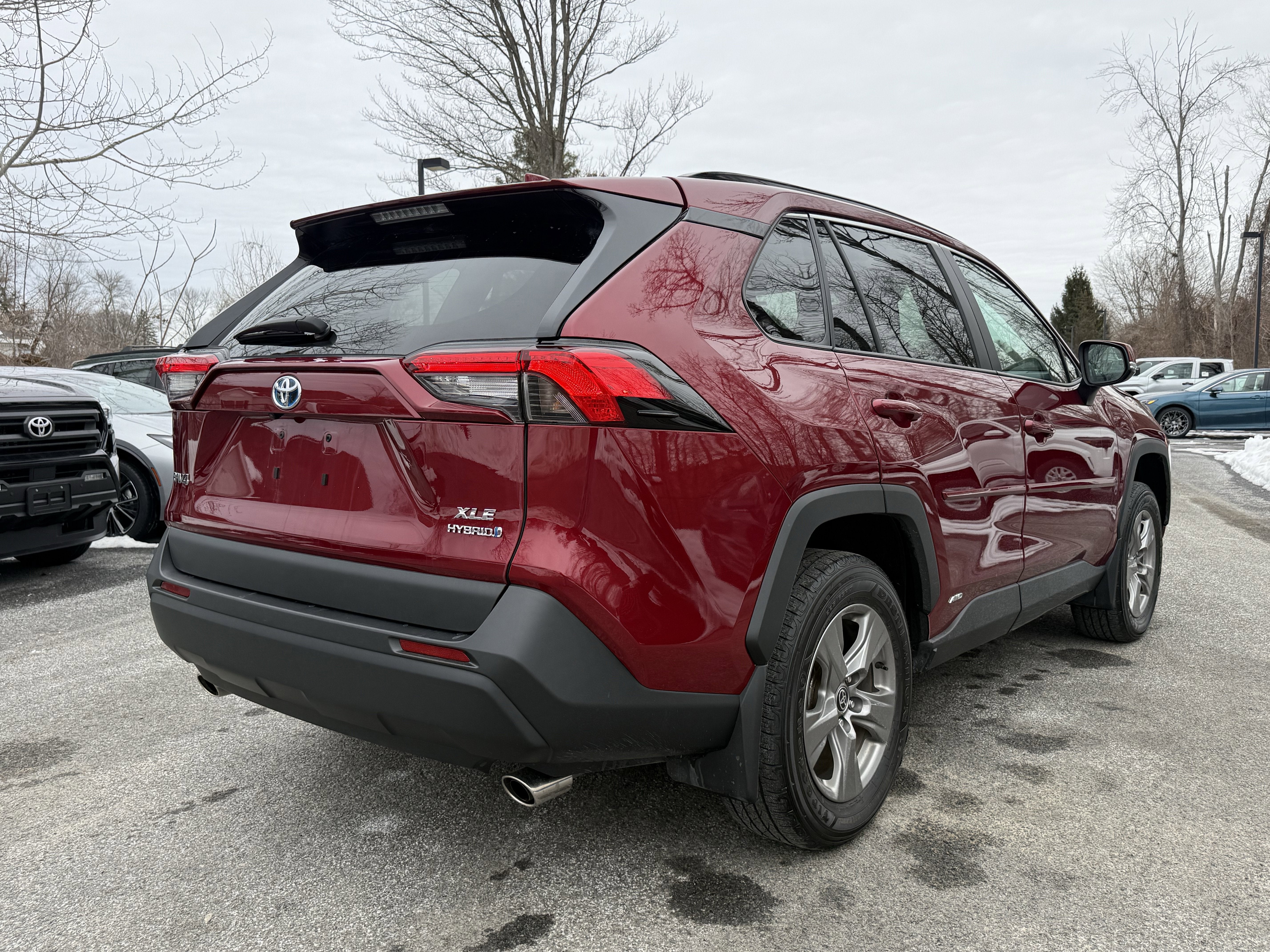 2024 Toyota RAV4 Hybrid XLE