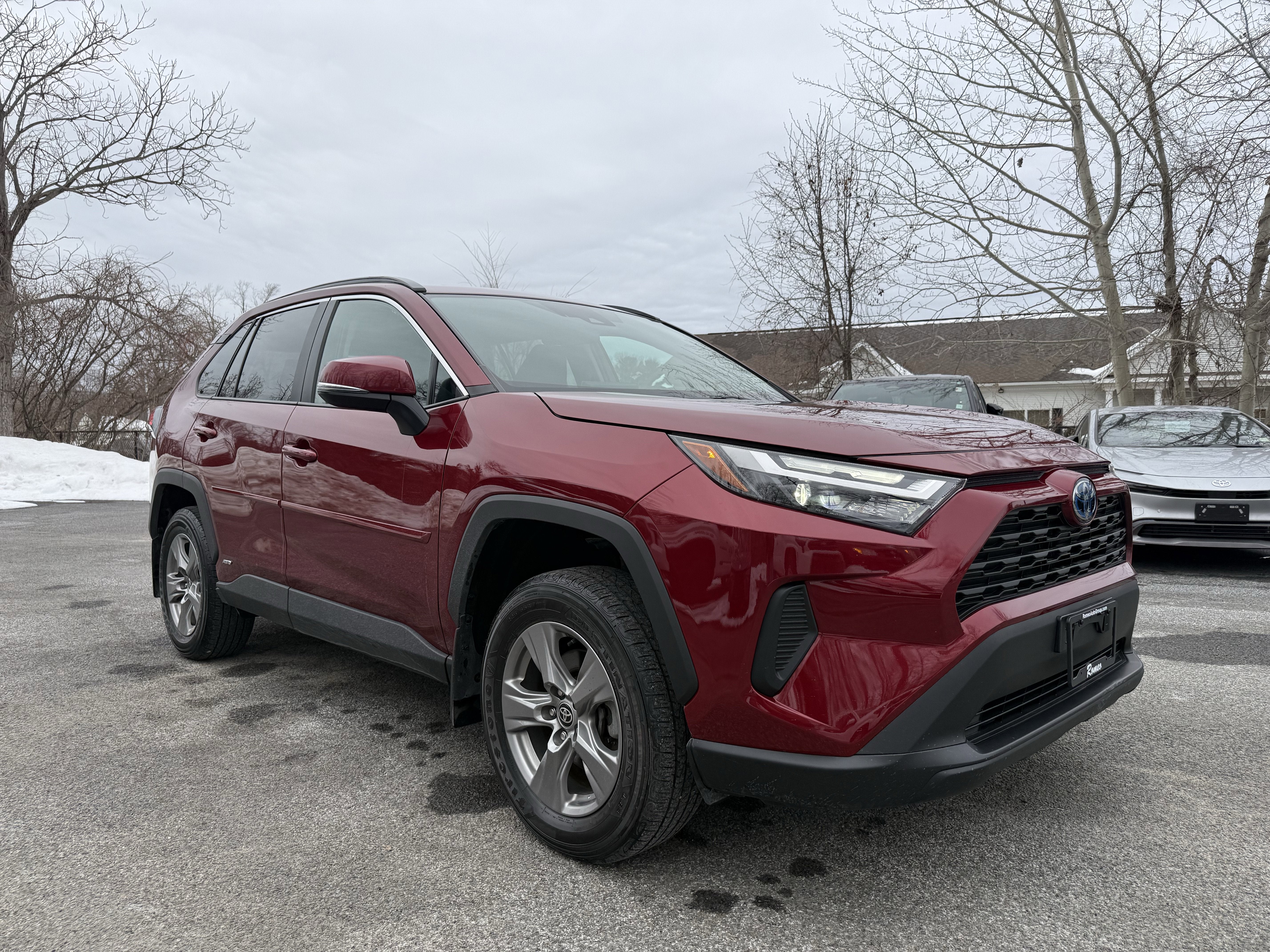 2024 Toyota RAV4 Hybrid XLE
