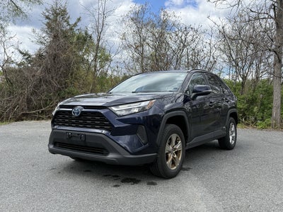 2022 Toyota RAV4 Hybrid XLE