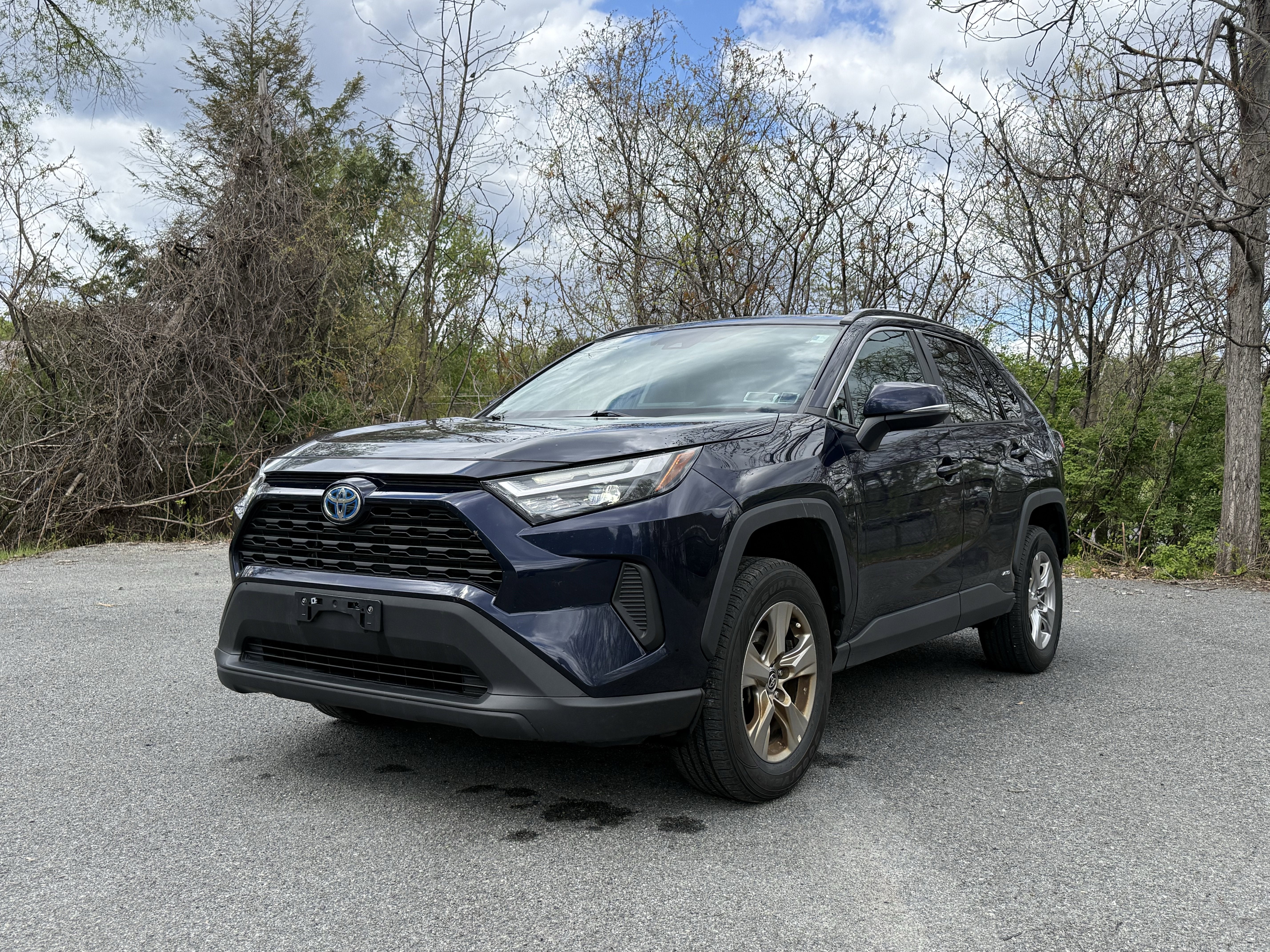 2022 Toyota RAV4 Hybrid XLE