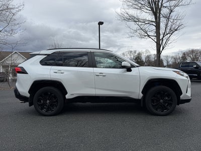 2024 Toyota RAV4 Hybrid SE