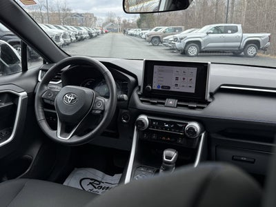 2024 Toyota RAV4 Hybrid SE