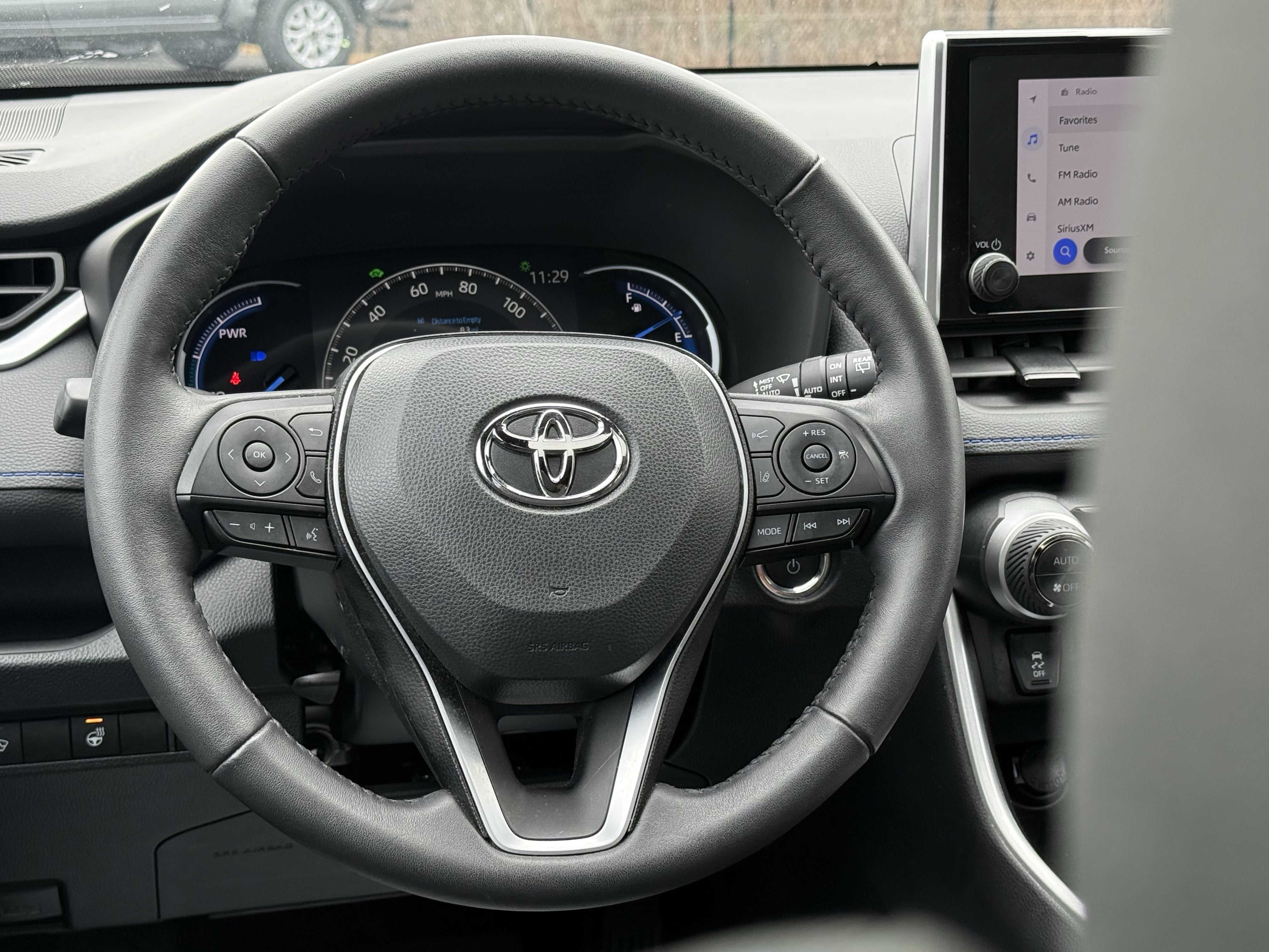 2024 Toyota RAV4 Hybrid SE