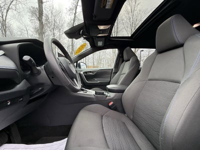 2024 Toyota RAV4 Hybrid SE