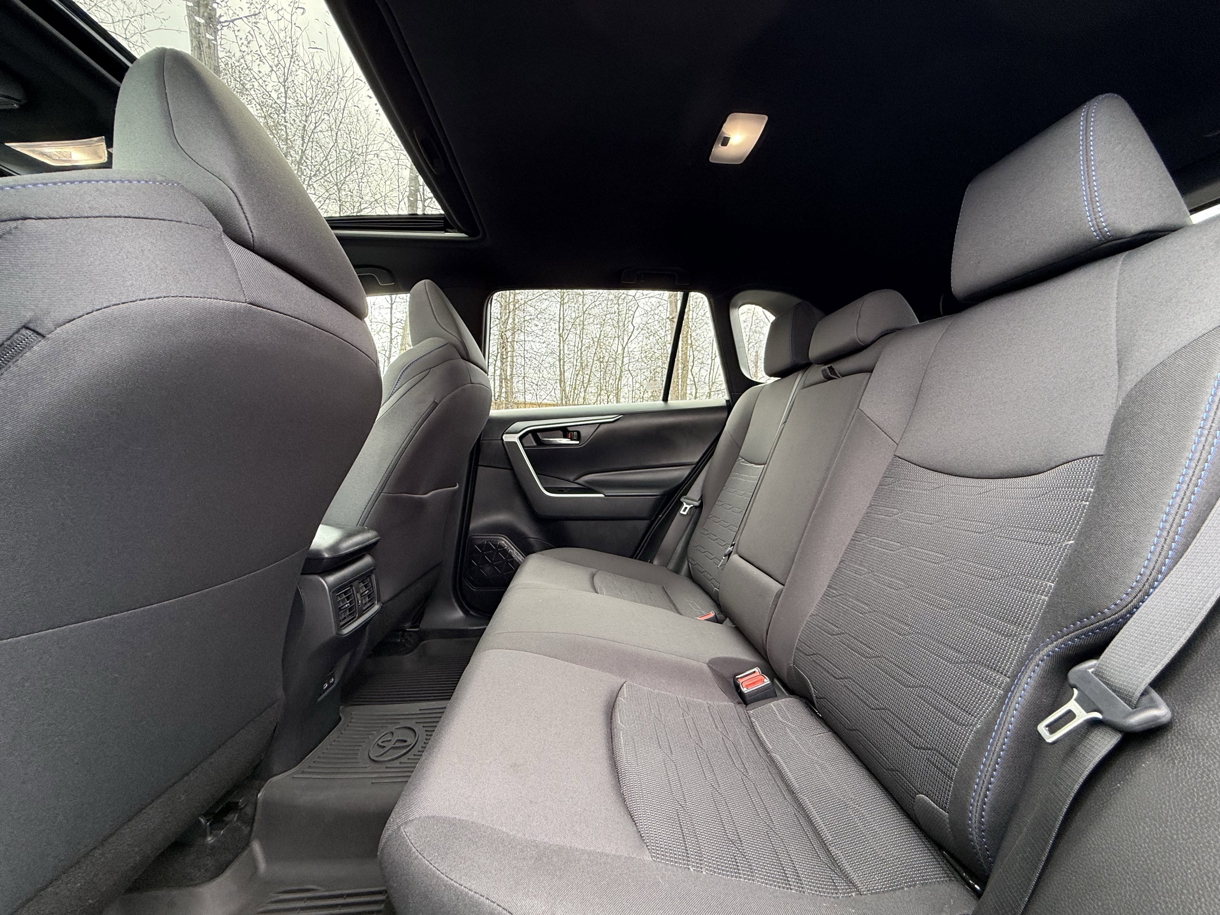 2024 Toyota RAV4 Hybrid SE