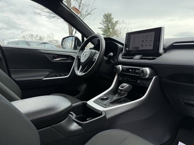 2024 Toyota RAV4 Hybrid SE