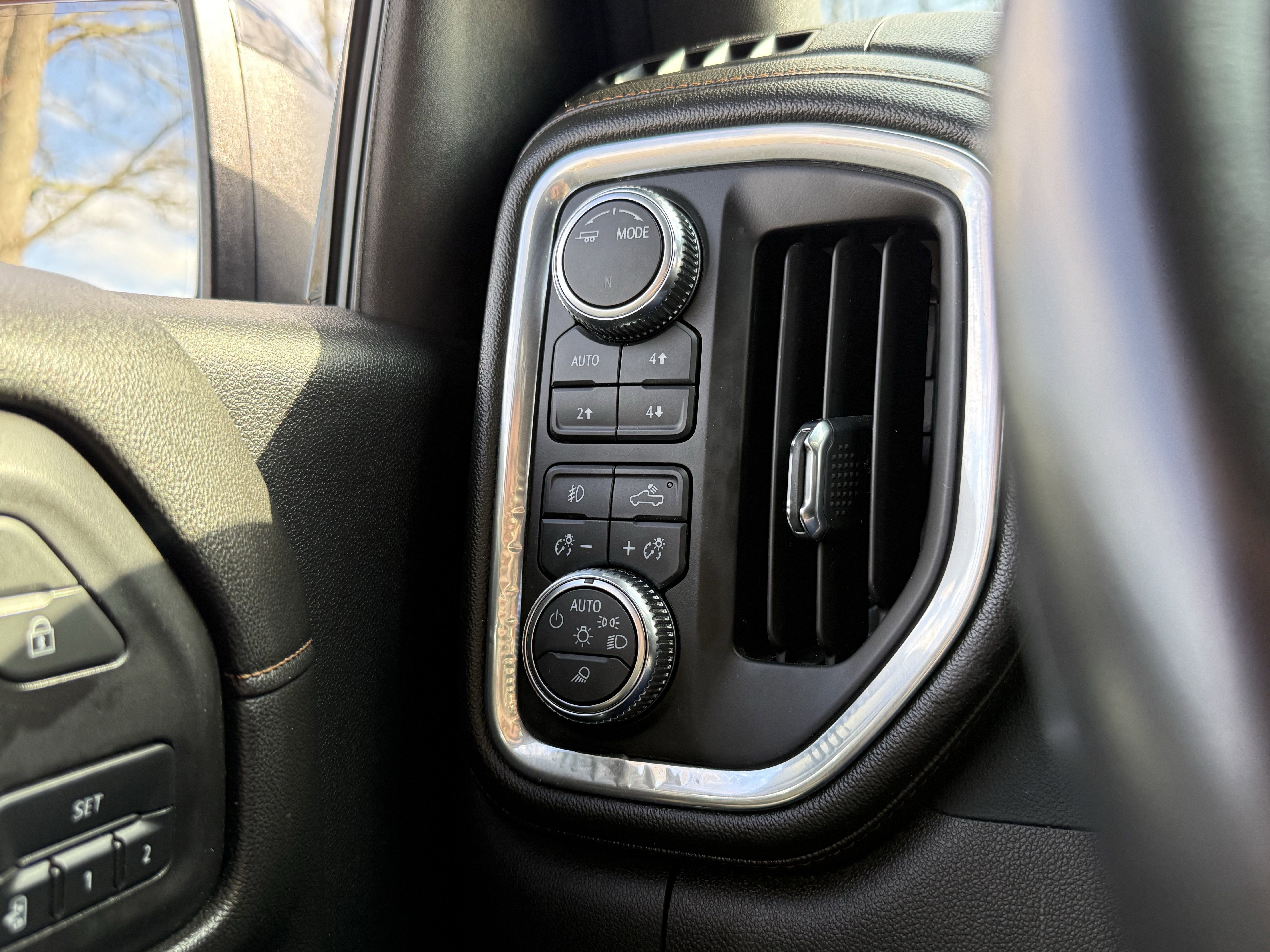 2022 GMC Sierra 1500 Limited AT4