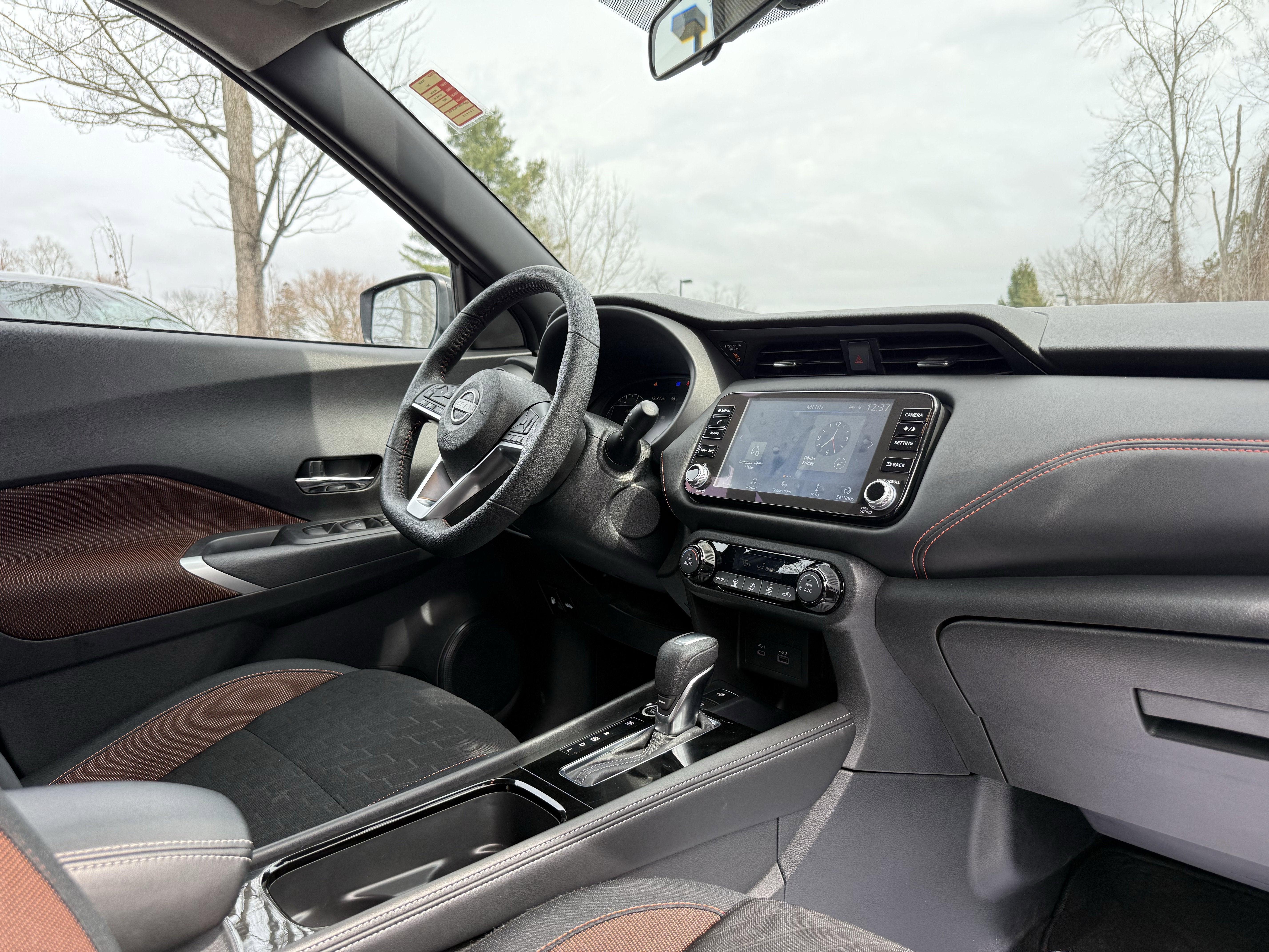 2024 Nissan Kicks SR