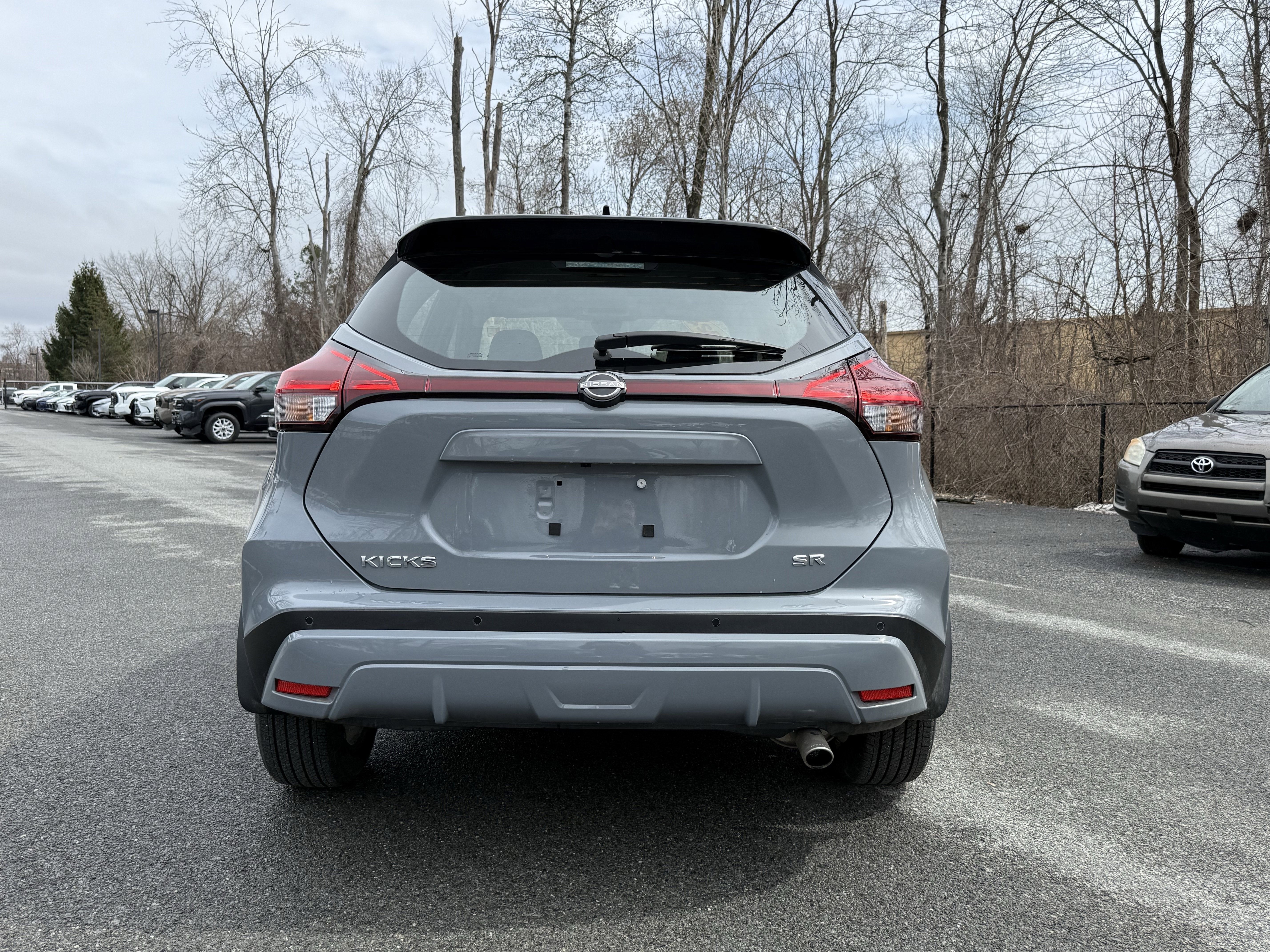 2024 Nissan Kicks SR