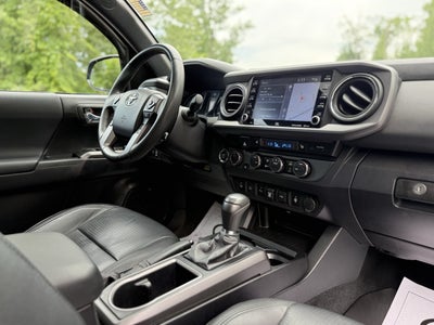 2022 Toyota Tacoma TRD Sport V6