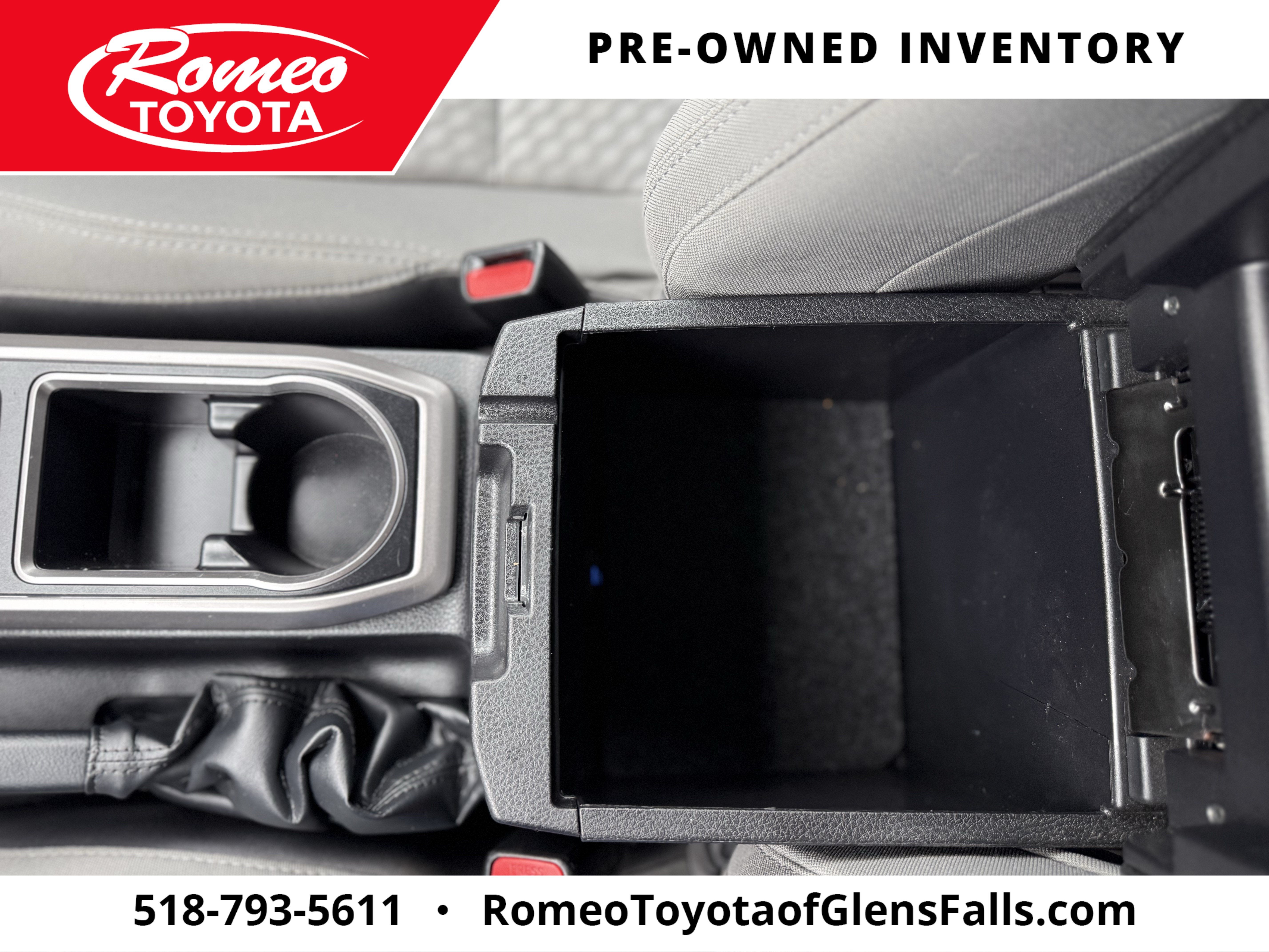 2022 Toyota Tacoma SR5 V6