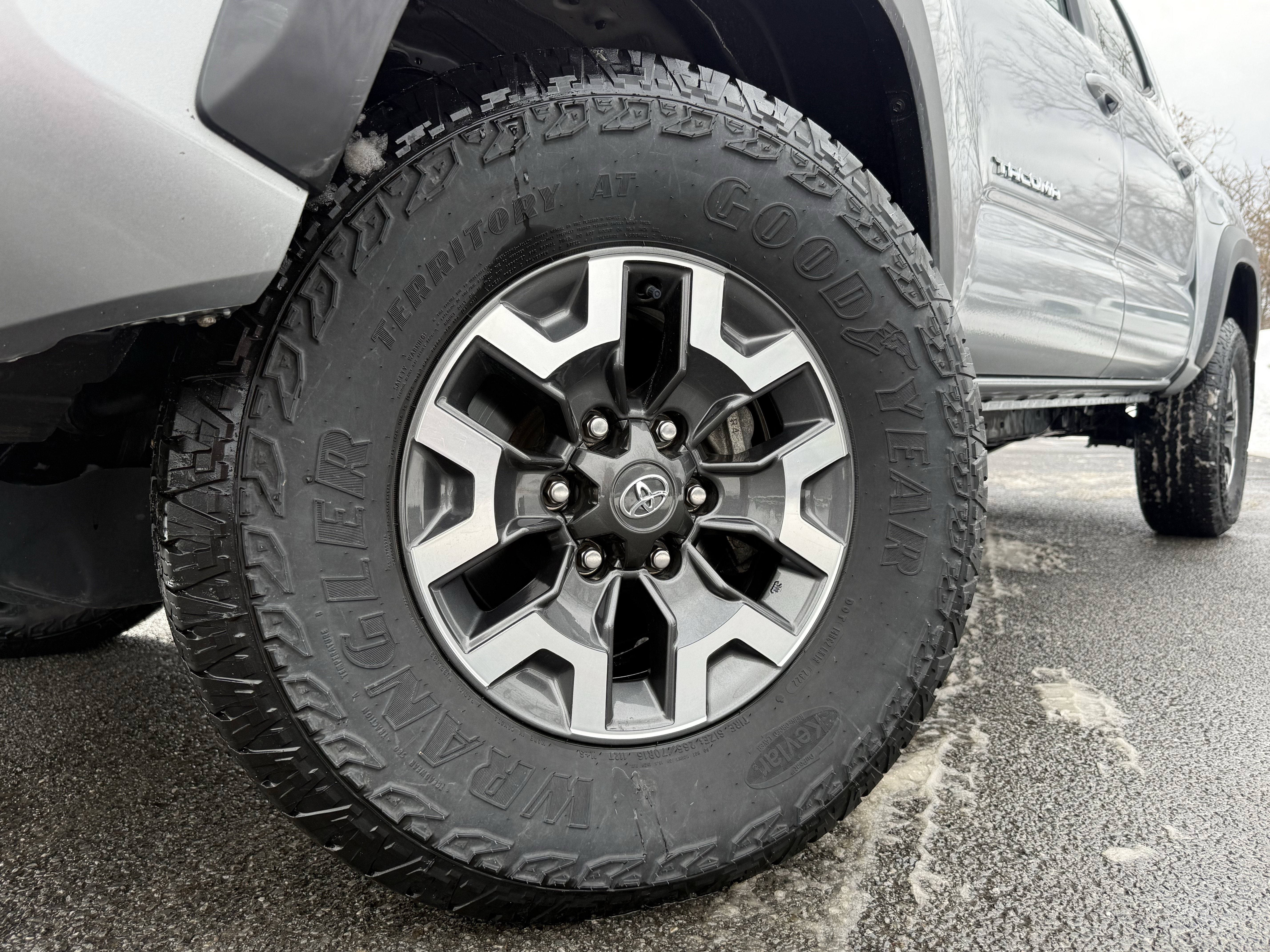 2022 Toyota Tacoma TRD Off-Road V6