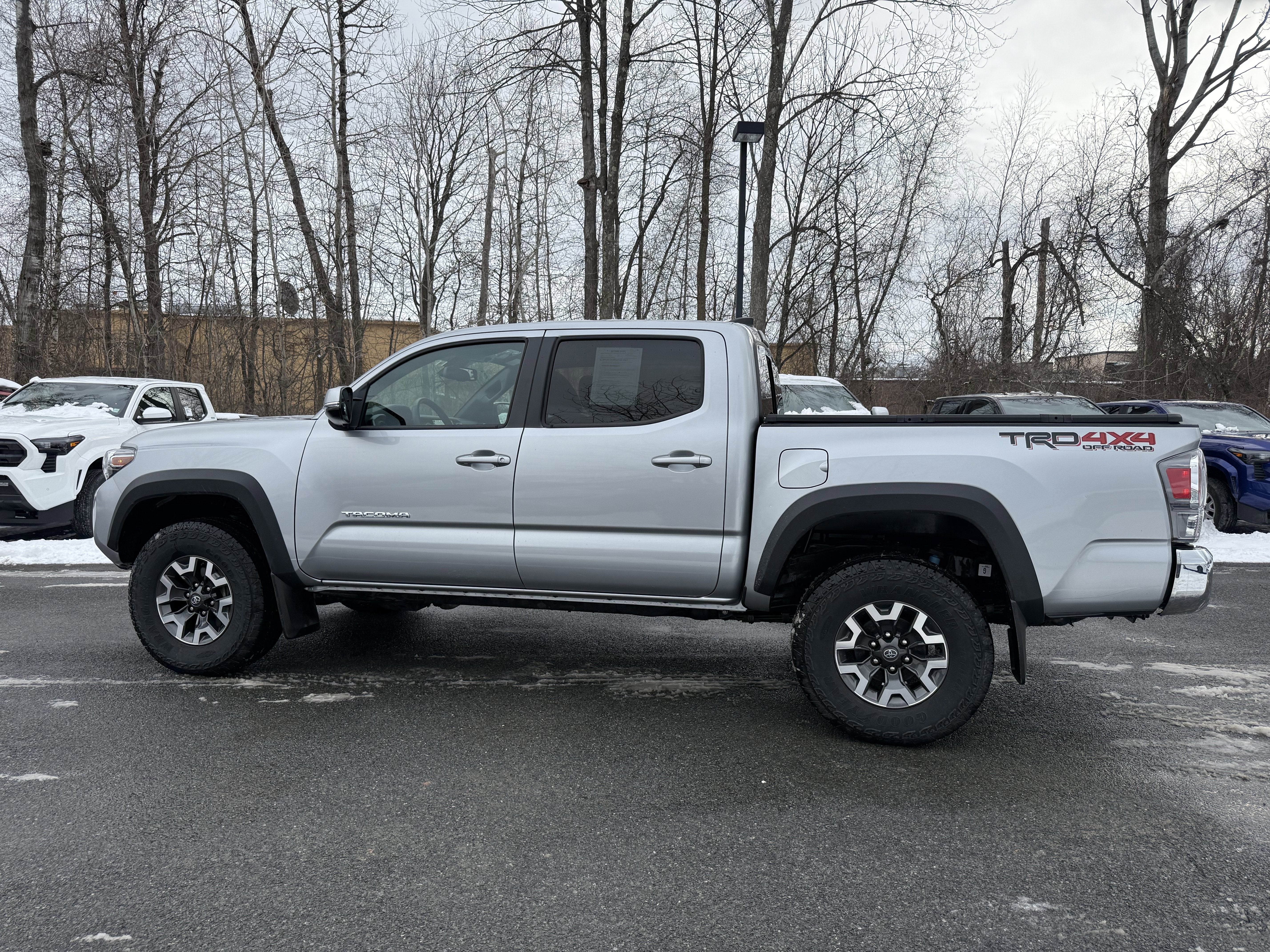 2022 Toyota Tacoma TRD Off-Road V6