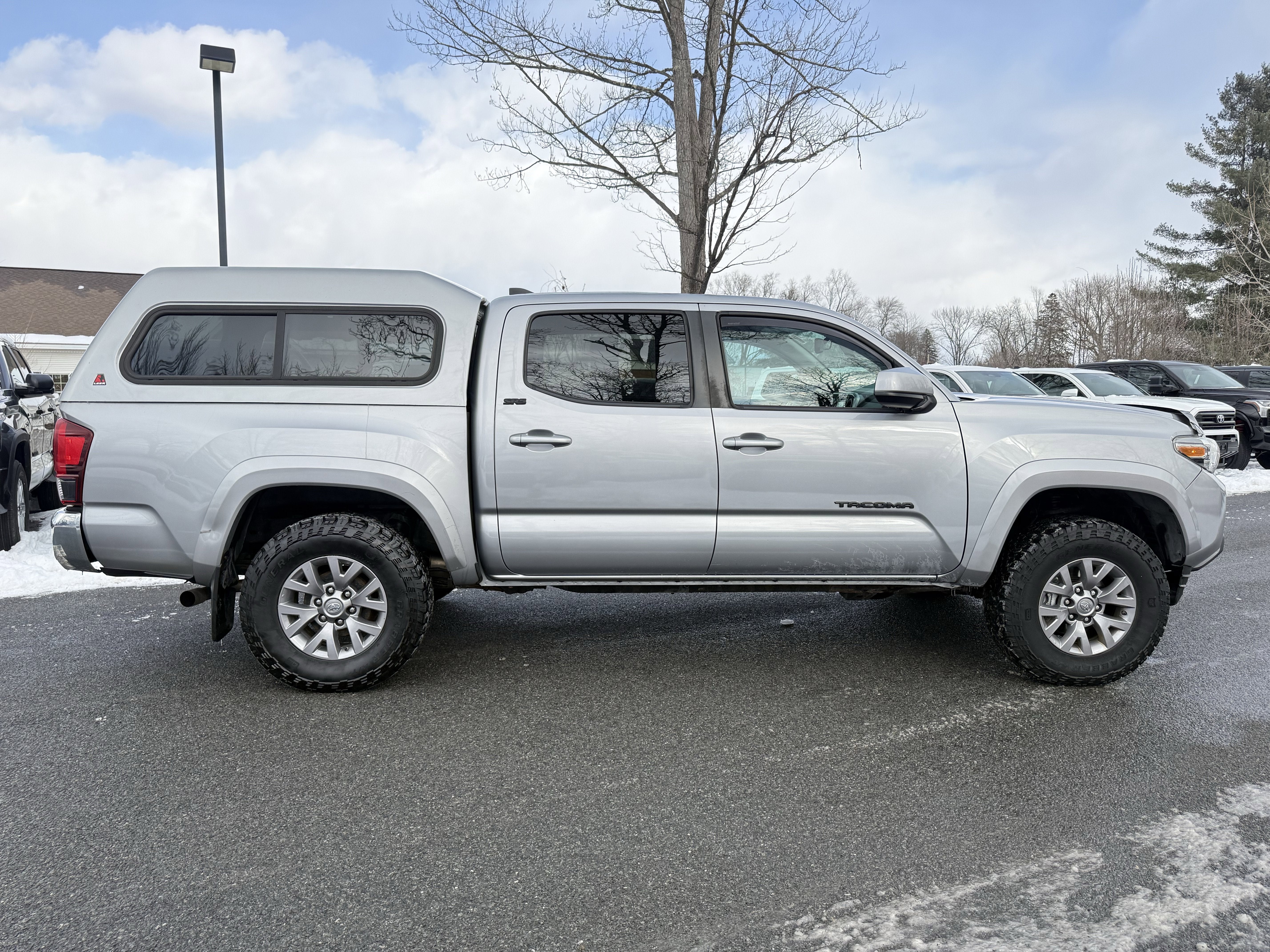 2019 Toyota Tacoma SR5 V6