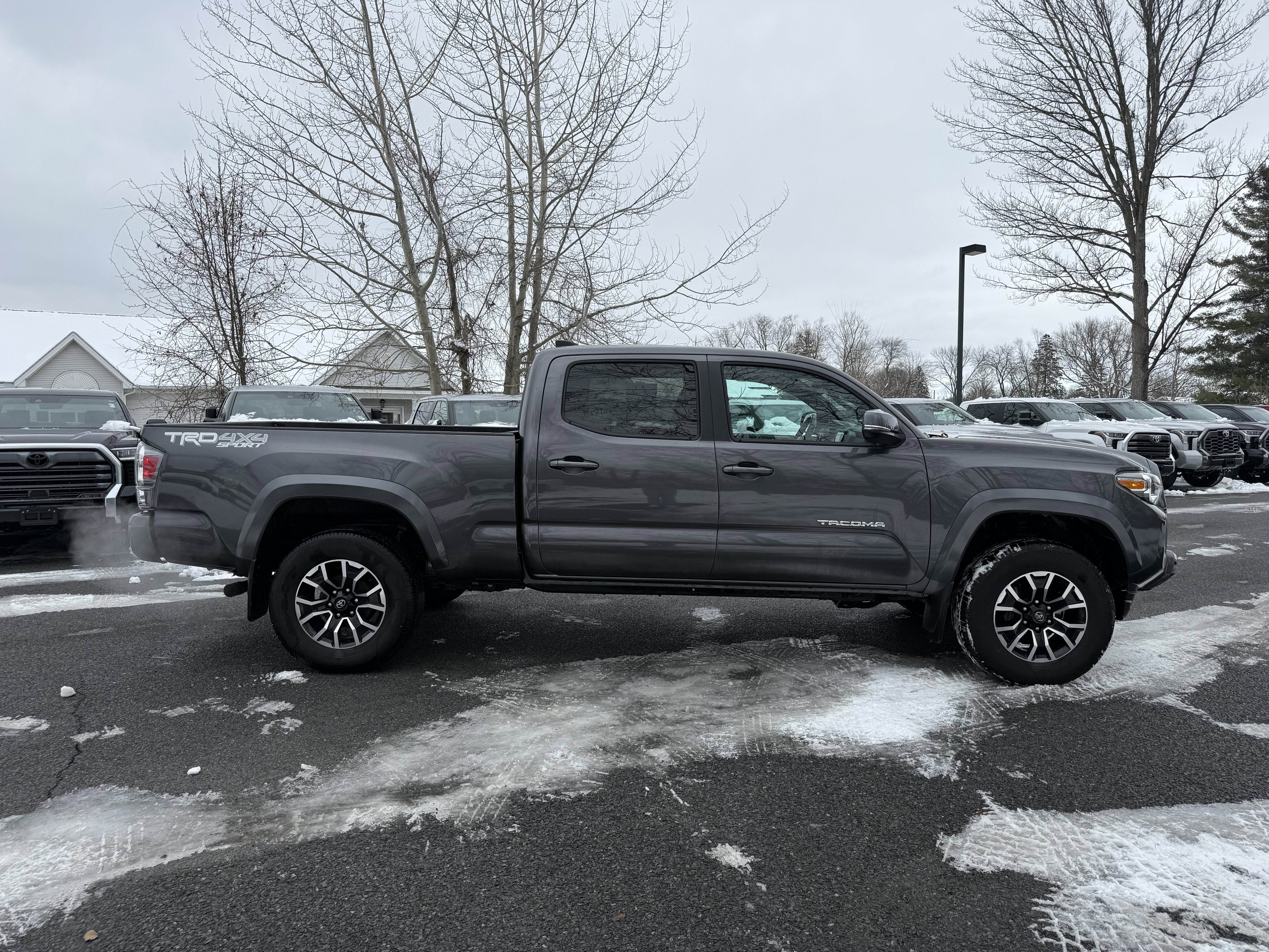2023 Toyota Tacoma TRD Sport V6
