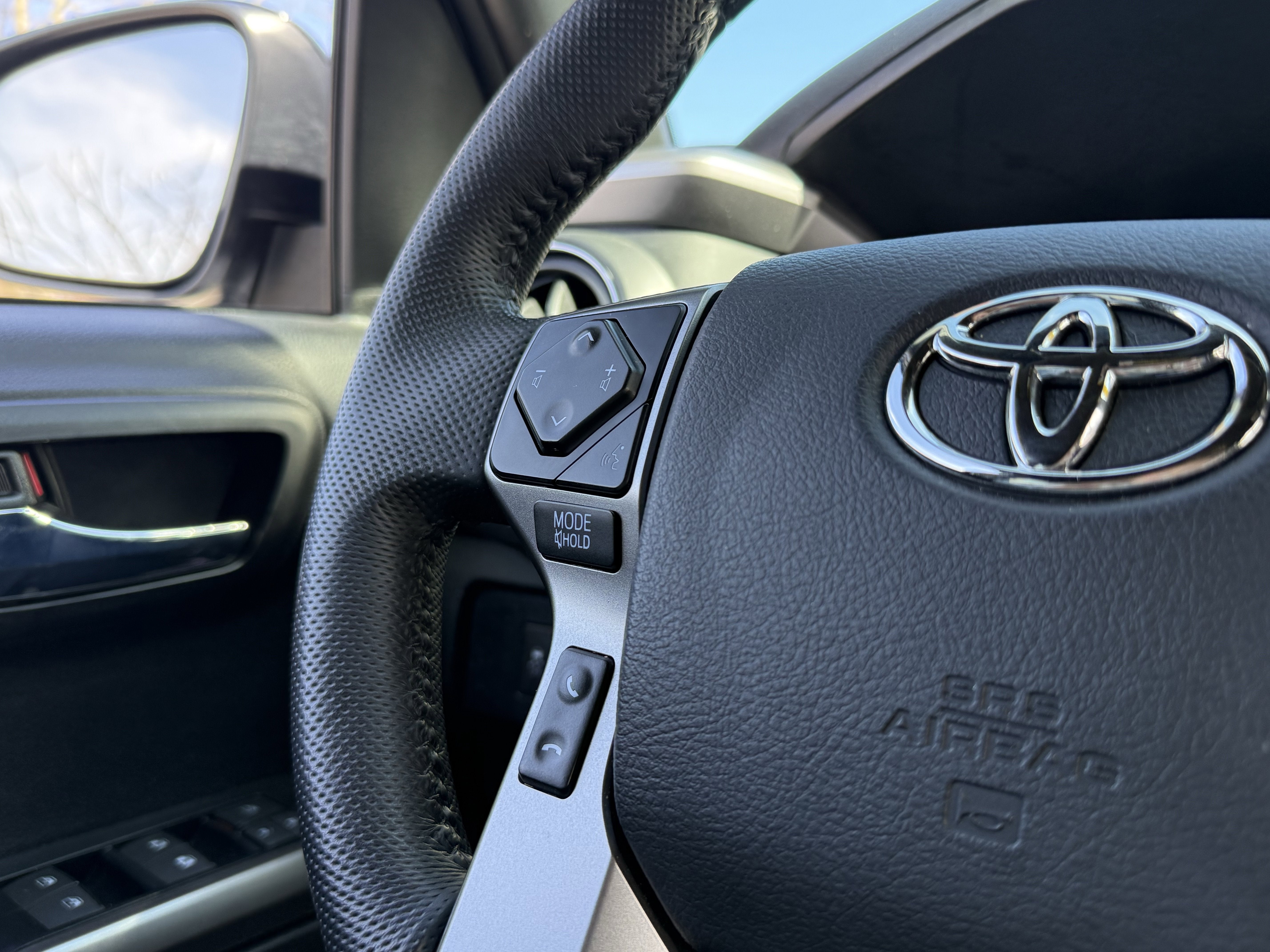2023 Toyota Tacoma Limited V6