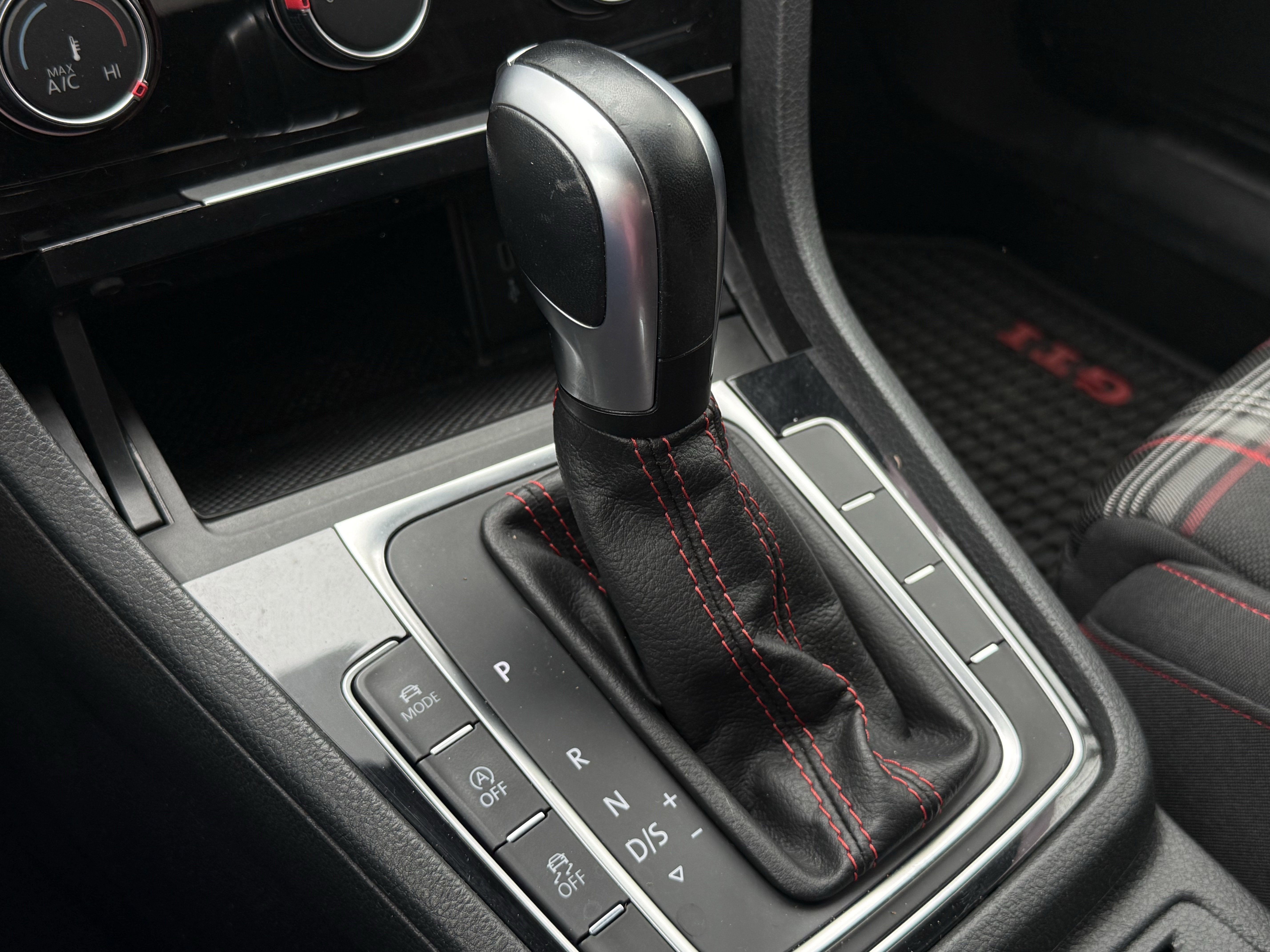 2020 Volkswagen Golf GTI Base