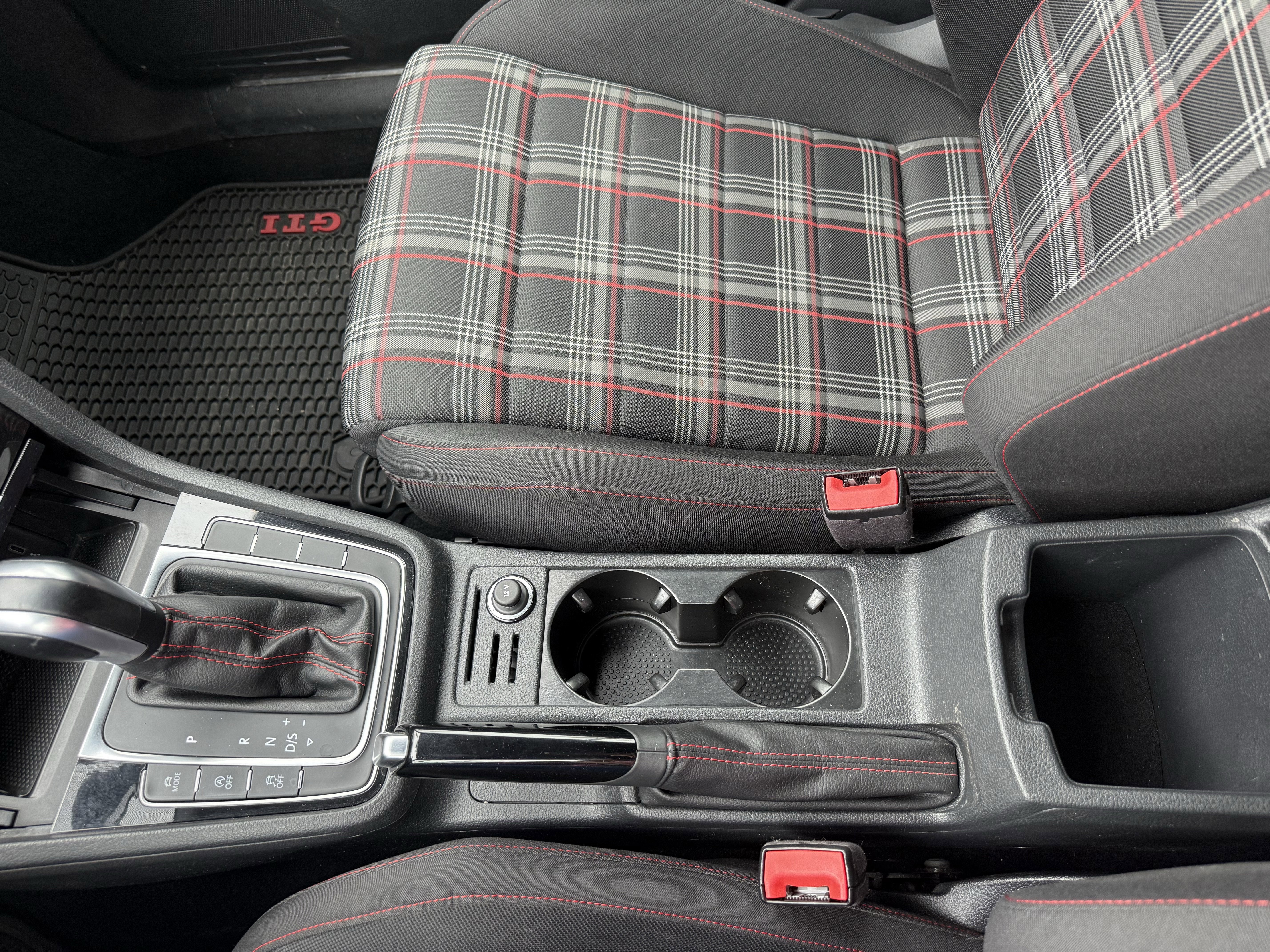 2020 Volkswagen Golf GTI Base