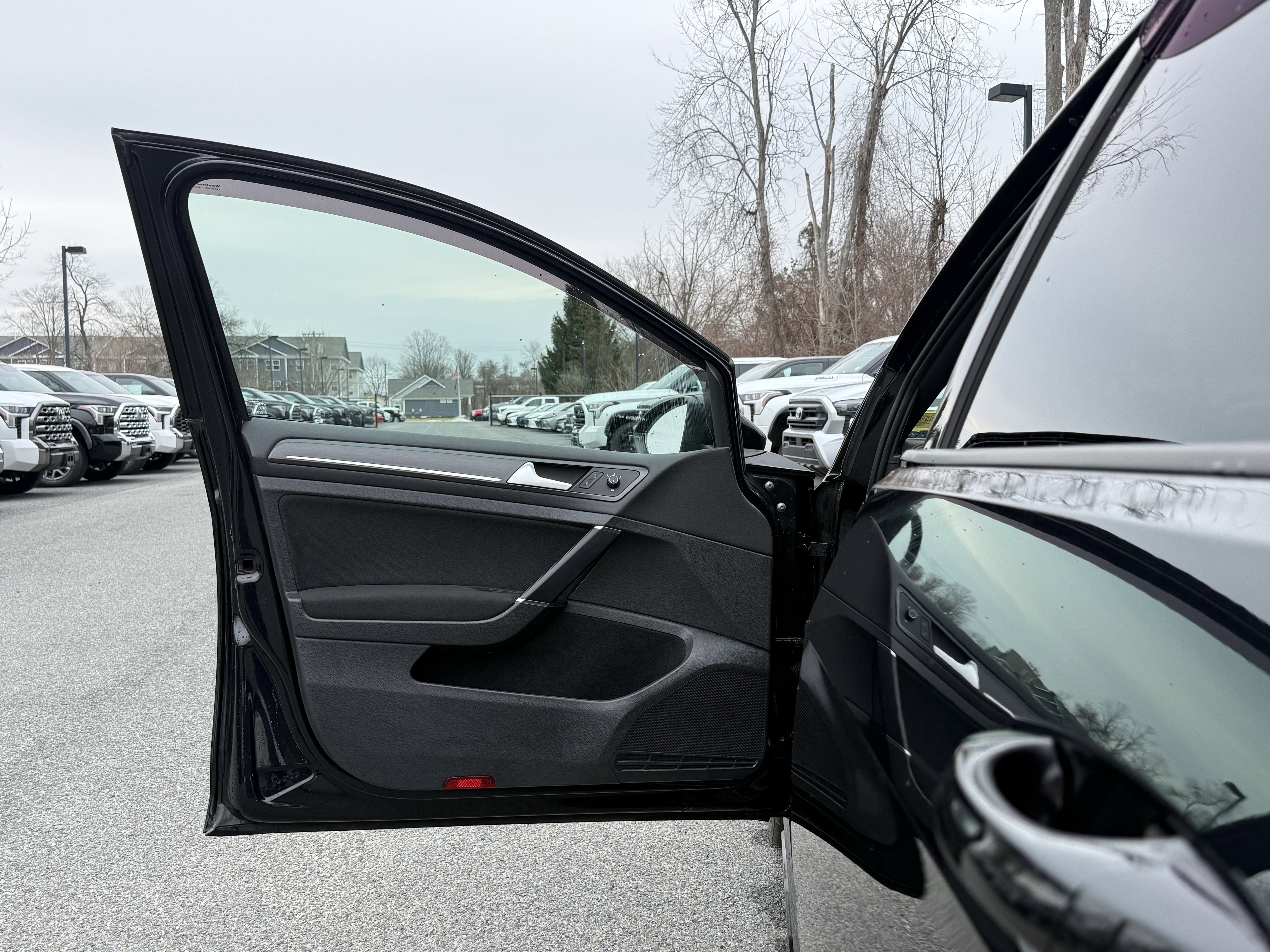 2020 Volkswagen Golf GTI Base