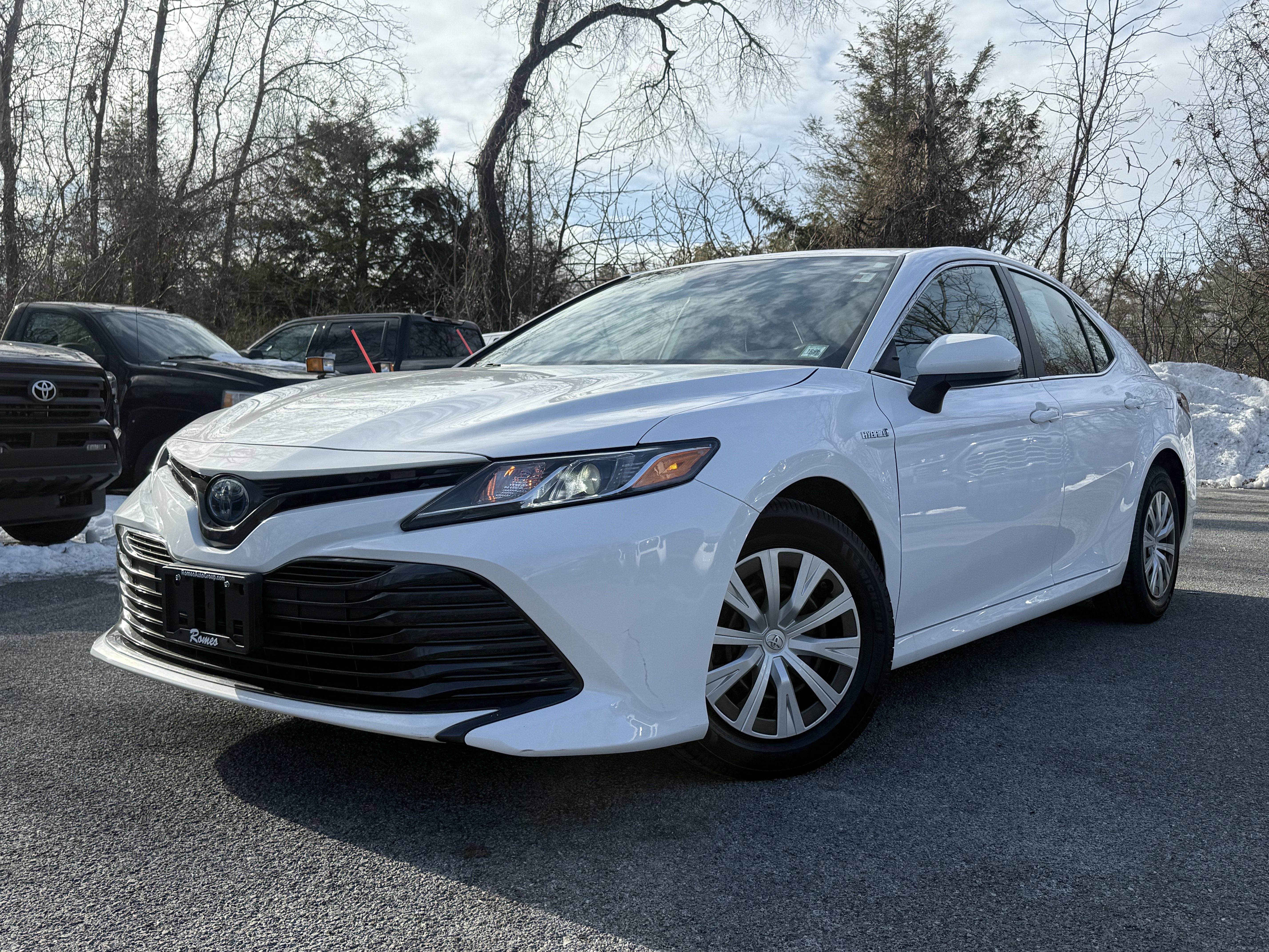 2019 Toyota Camry Hybrid LE