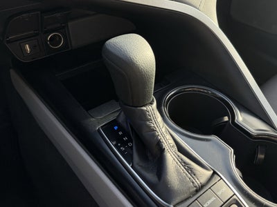 2019 Toyota Camry Hybrid LE