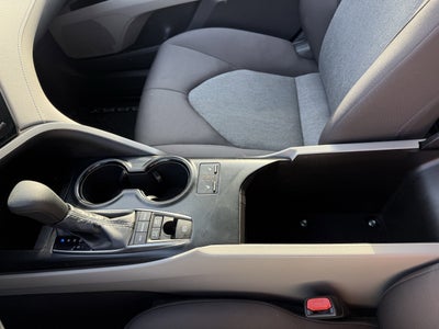 2019 Toyota Camry Hybrid LE