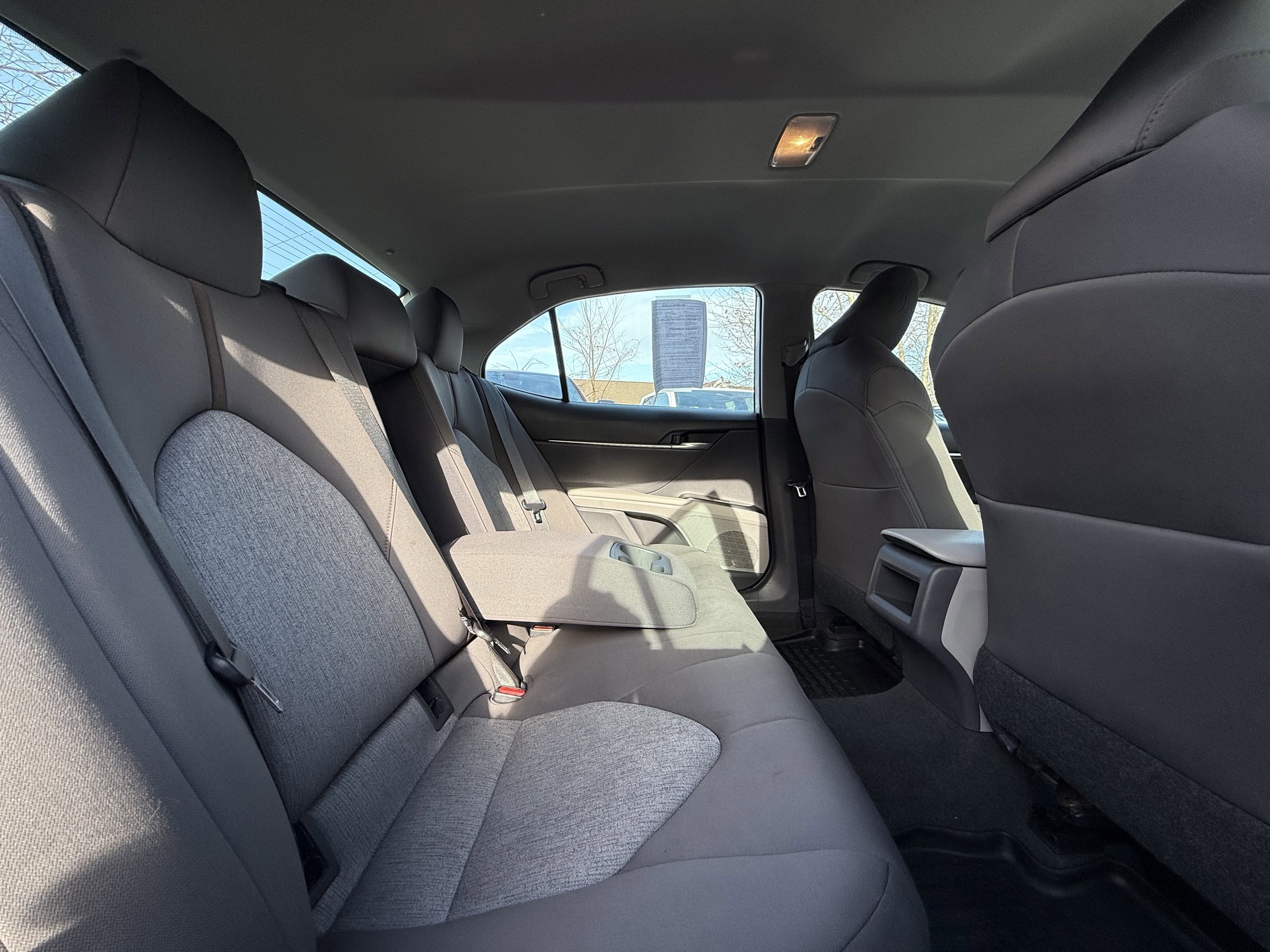 2019 Toyota Camry Hybrid LE