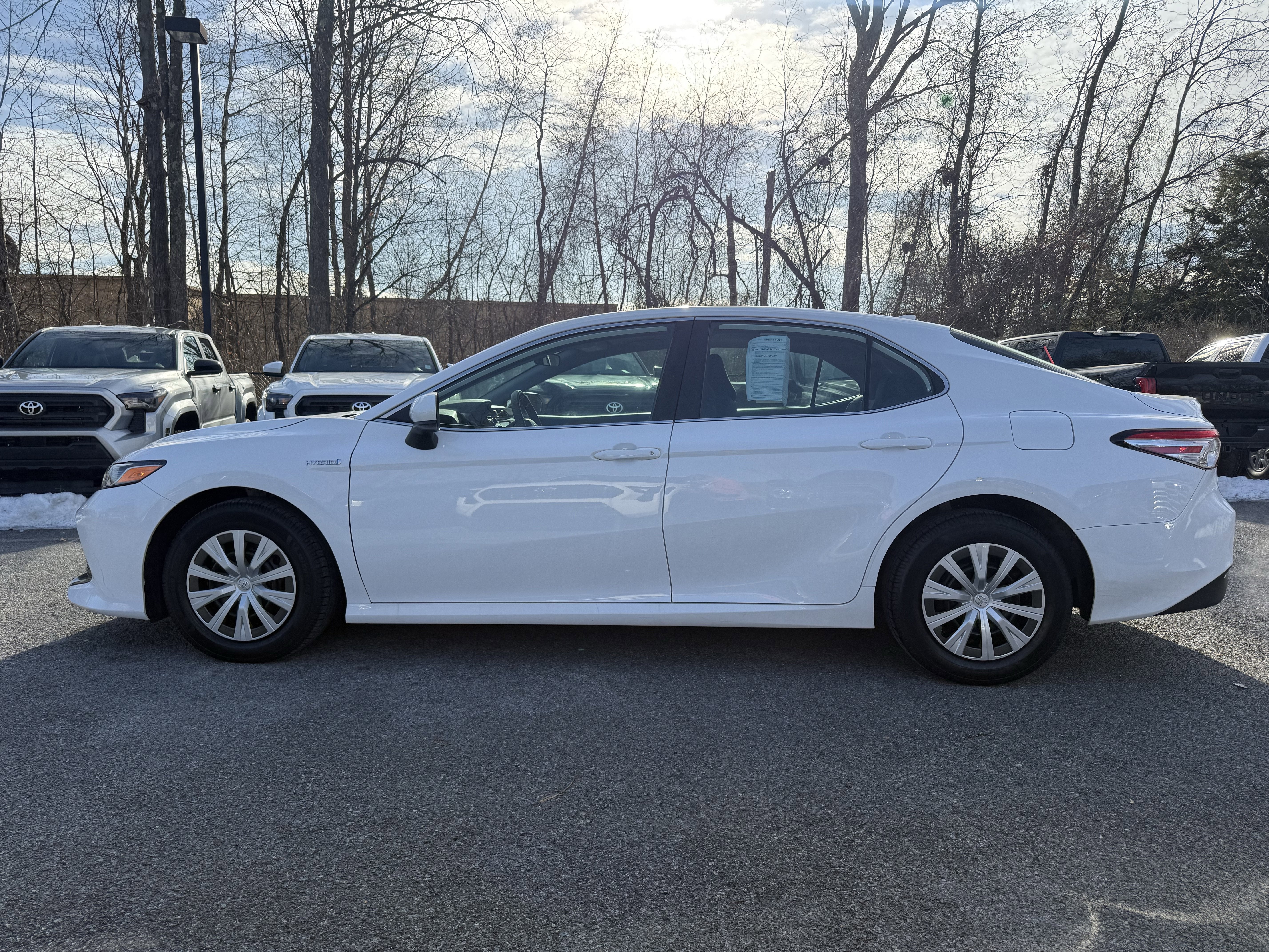 2019 Toyota Camry Hybrid LE