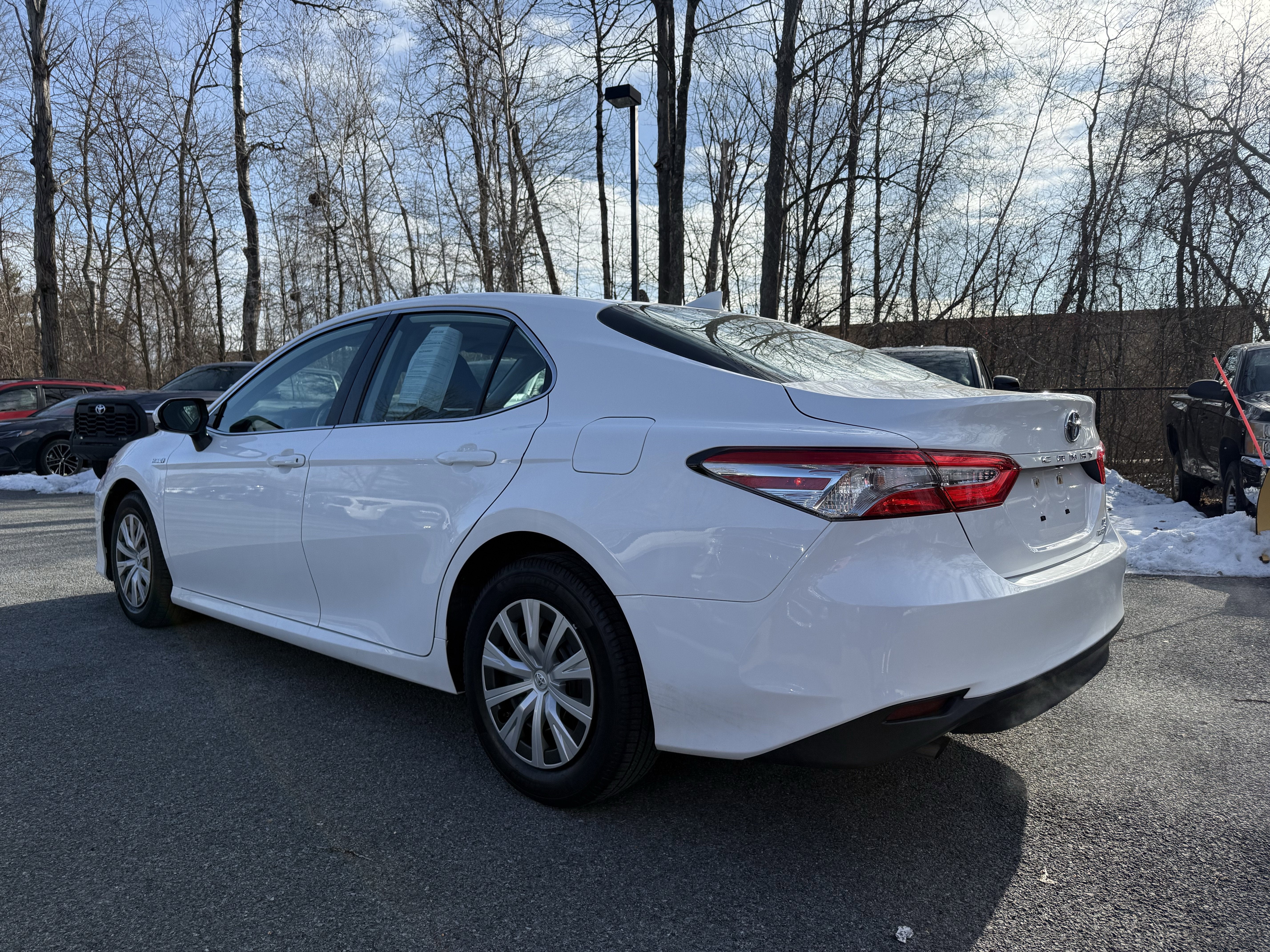 2019 Toyota Camry Hybrid LE