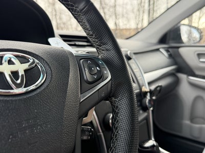 2017 Toyota Camry SE