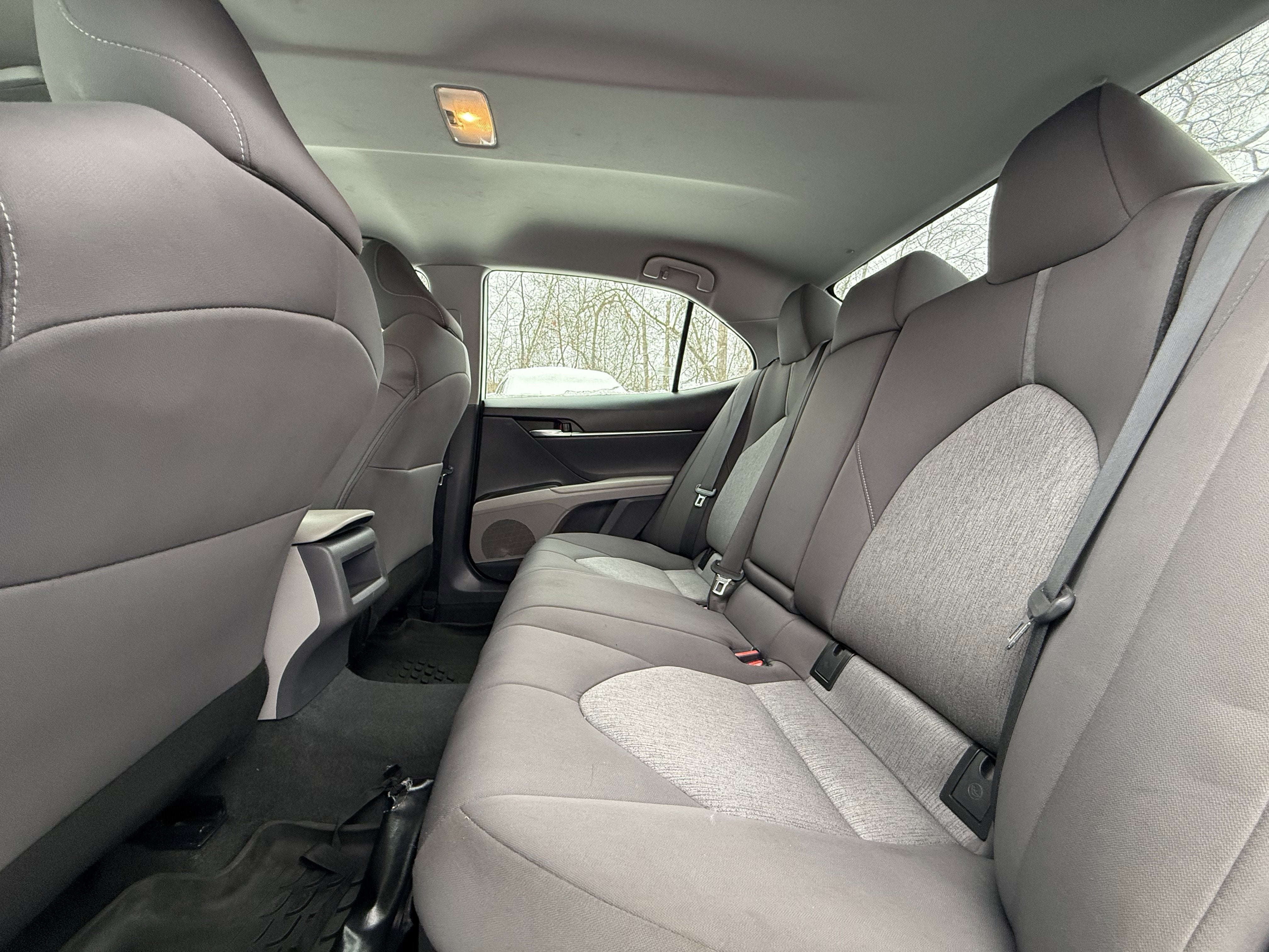 2022 Toyota Camry Hybrid LE