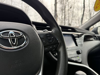 2020 Toyota Camry Hybrid LE