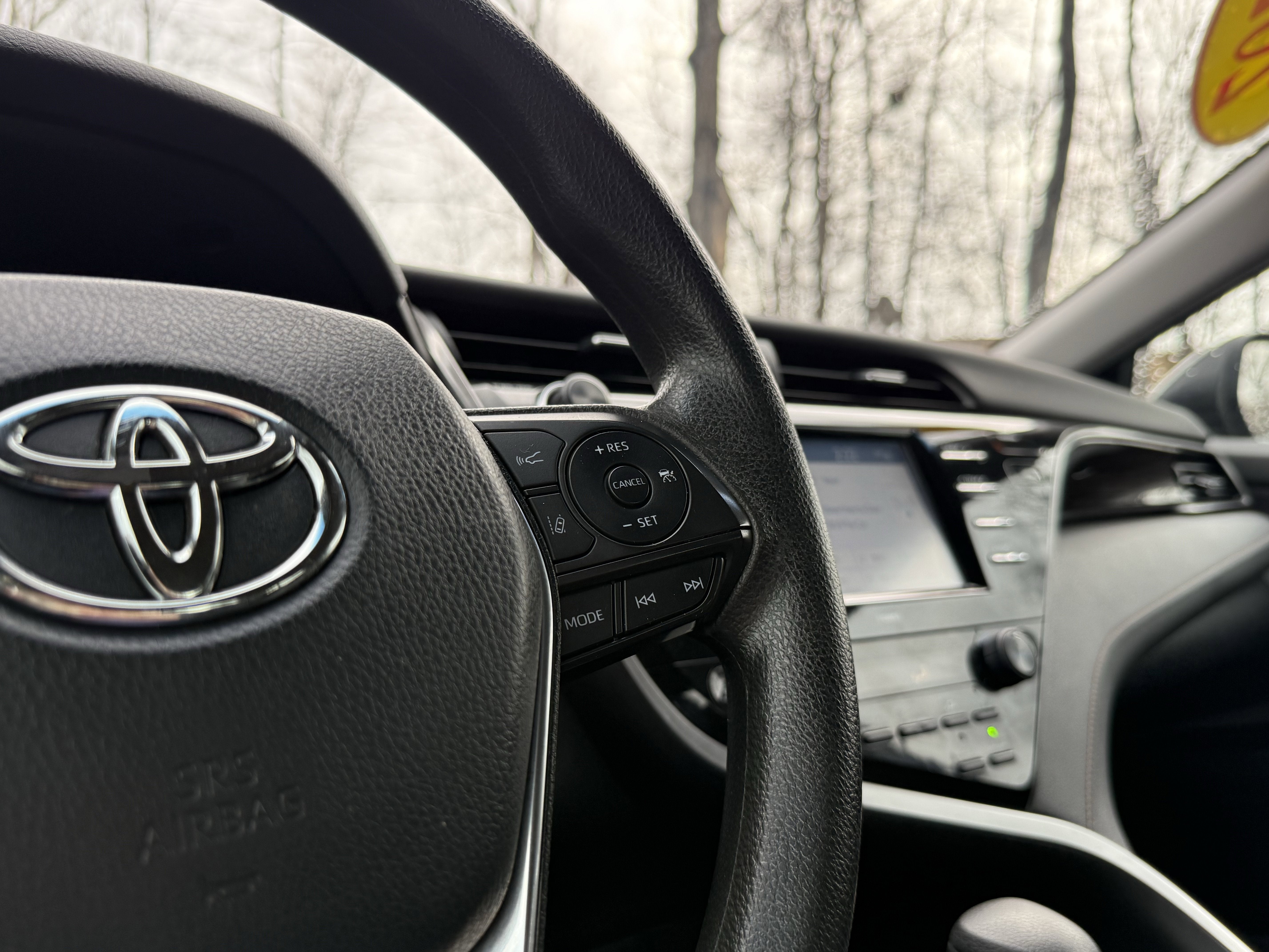 2020 Toyota Camry Hybrid LE