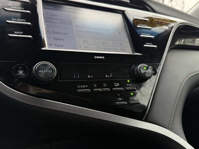 2020 Toyota Camry Hybrid LE