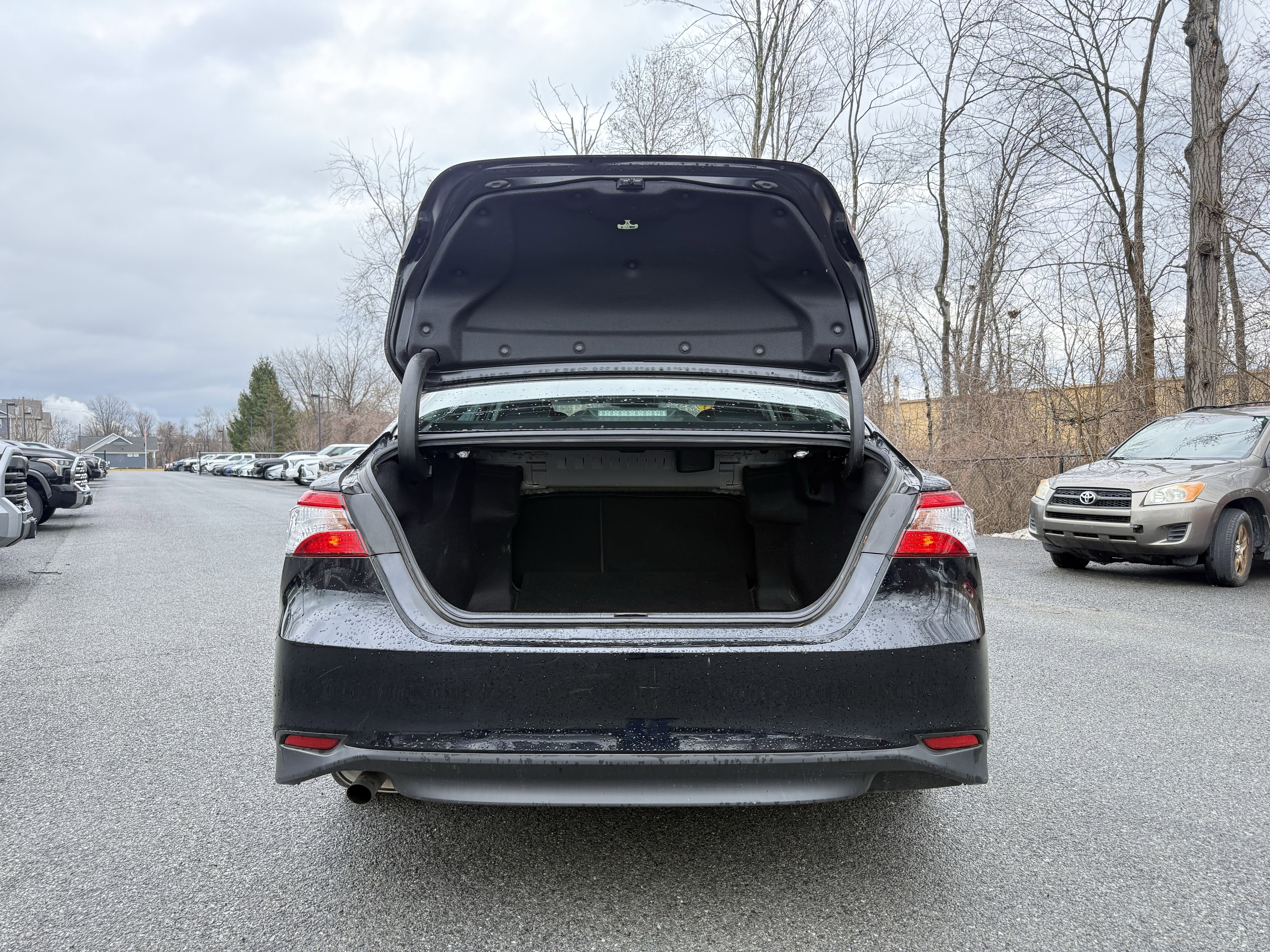 2020 Toyota Camry Hybrid LE