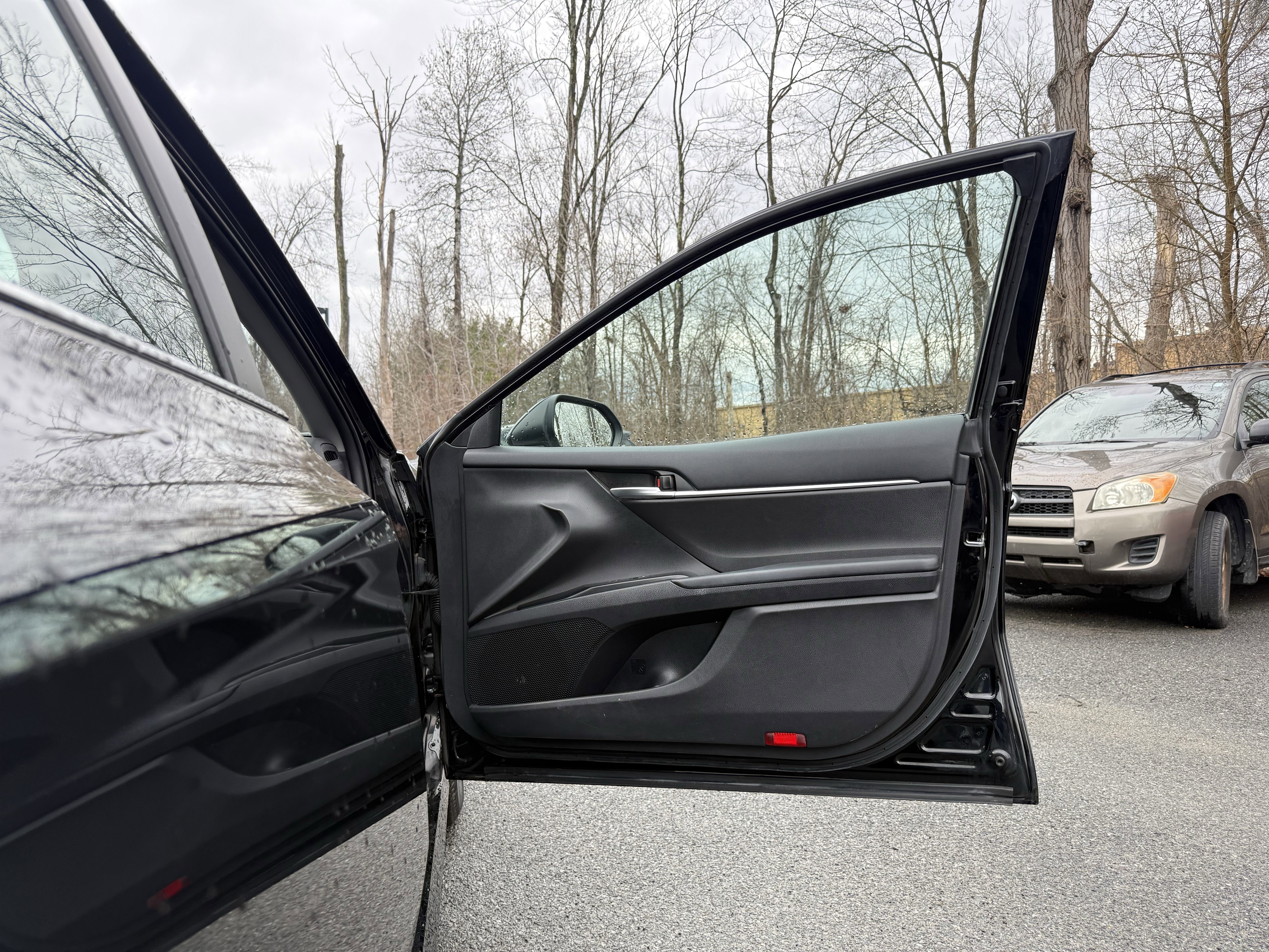 2020 Toyota Camry Hybrid LE