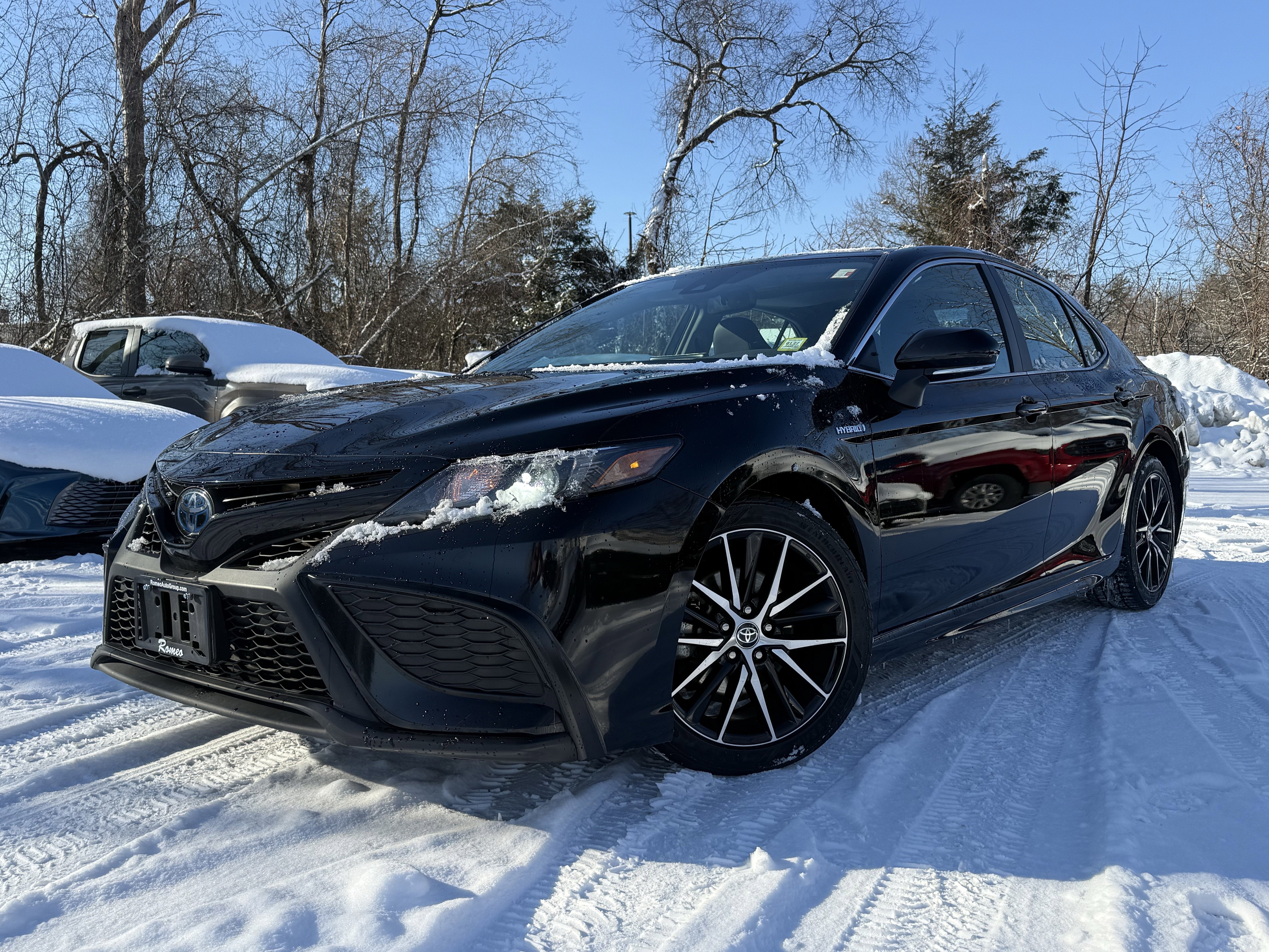 2021 Toyota Camry Hybrid SE