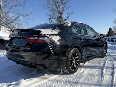2021 Toyota Camry Hybrid SE