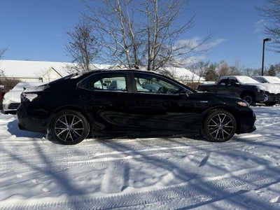 2021 Toyota Camry Hybrid SE