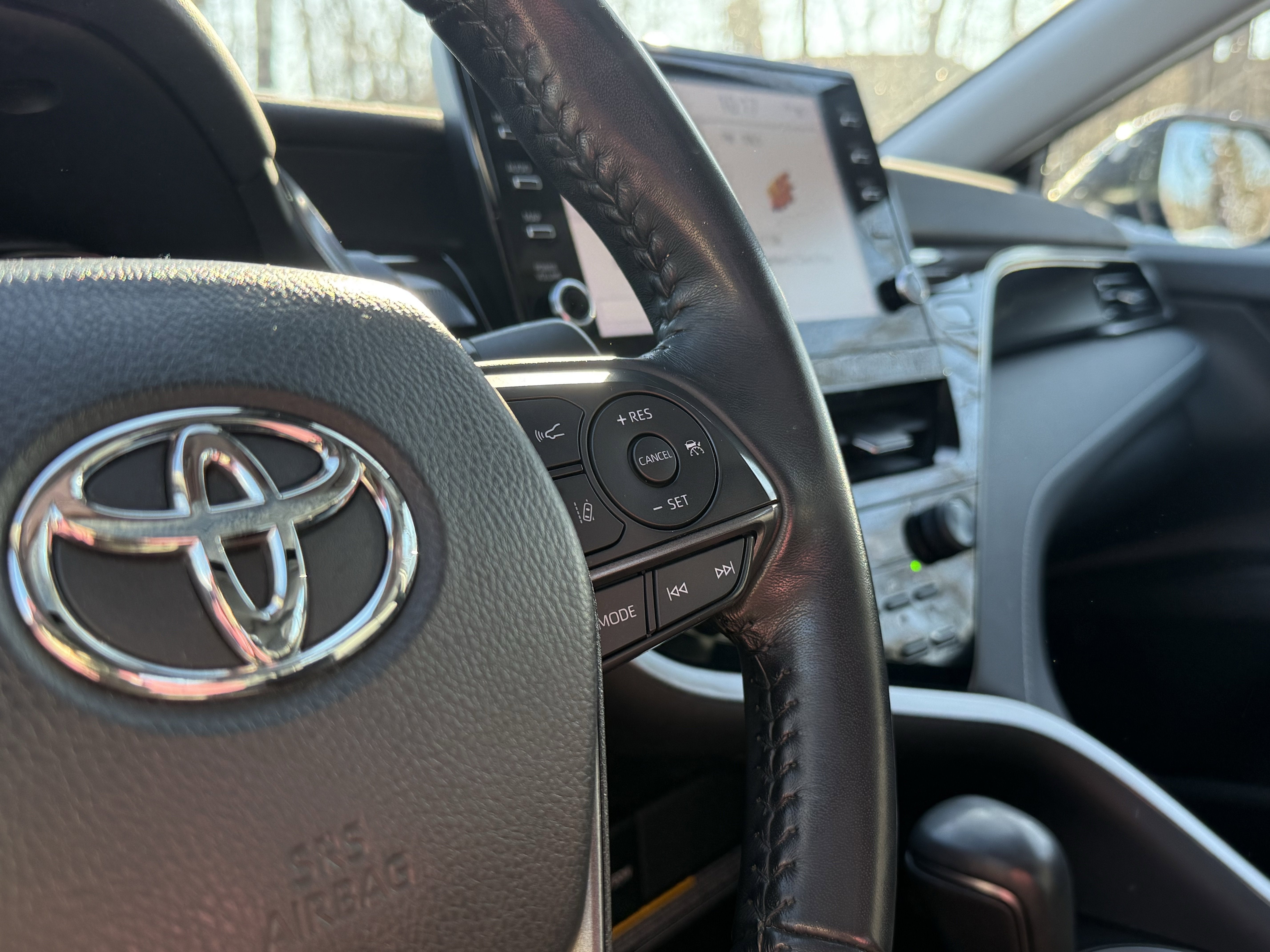 2021 Toyota Camry Hybrid SE