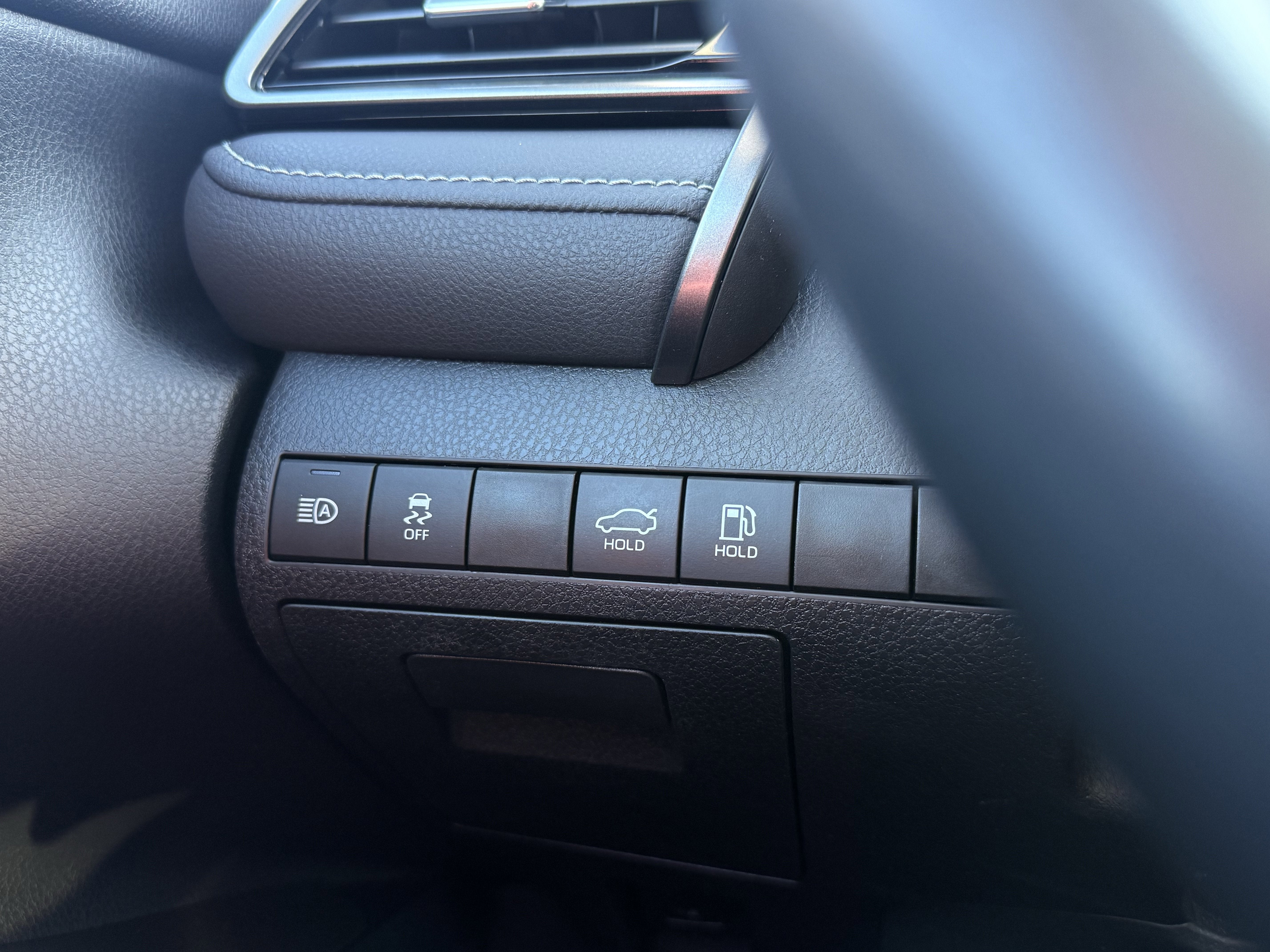 2021 Toyota Camry Hybrid SE