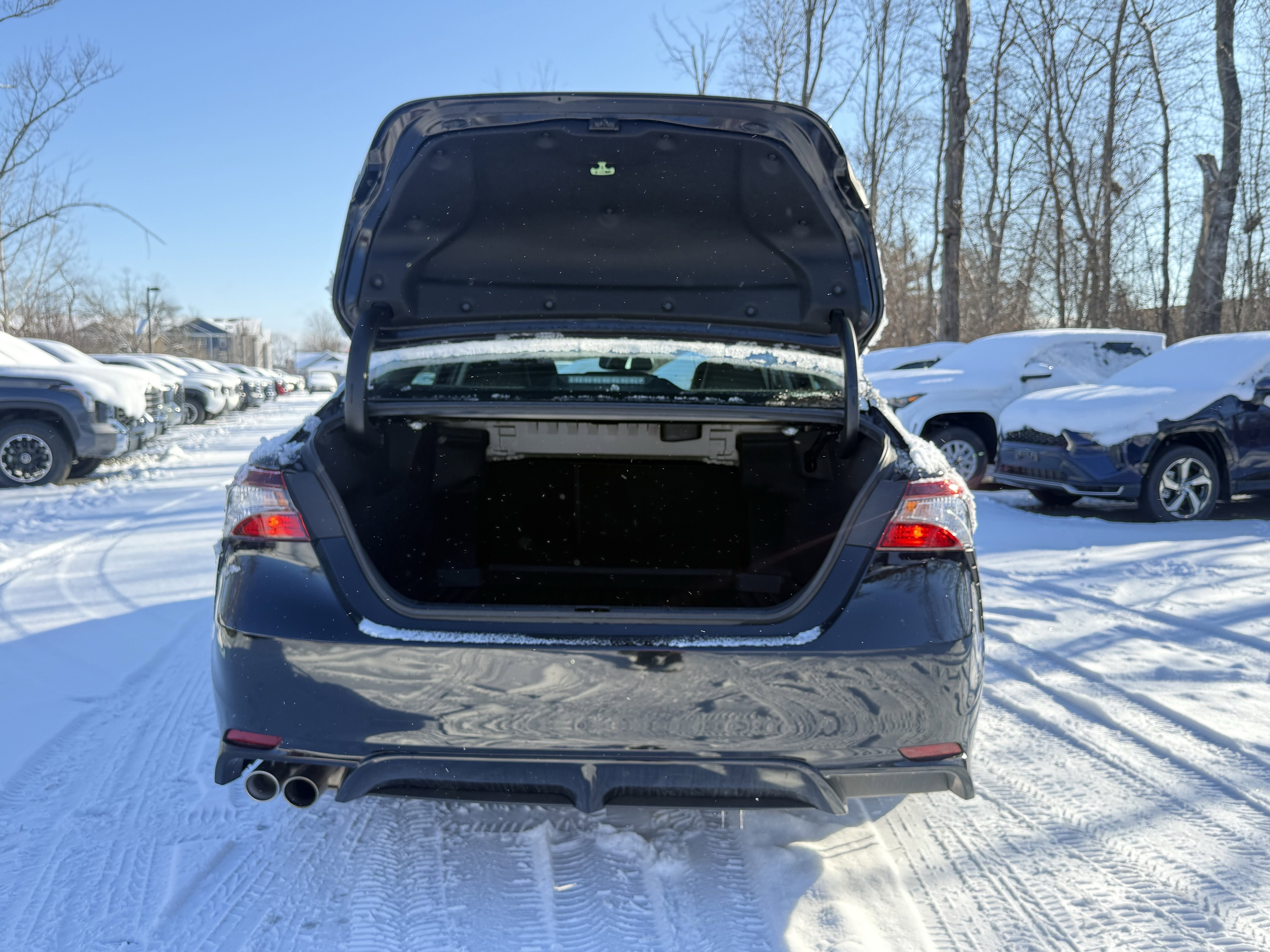 2021 Toyota Camry Hybrid SE