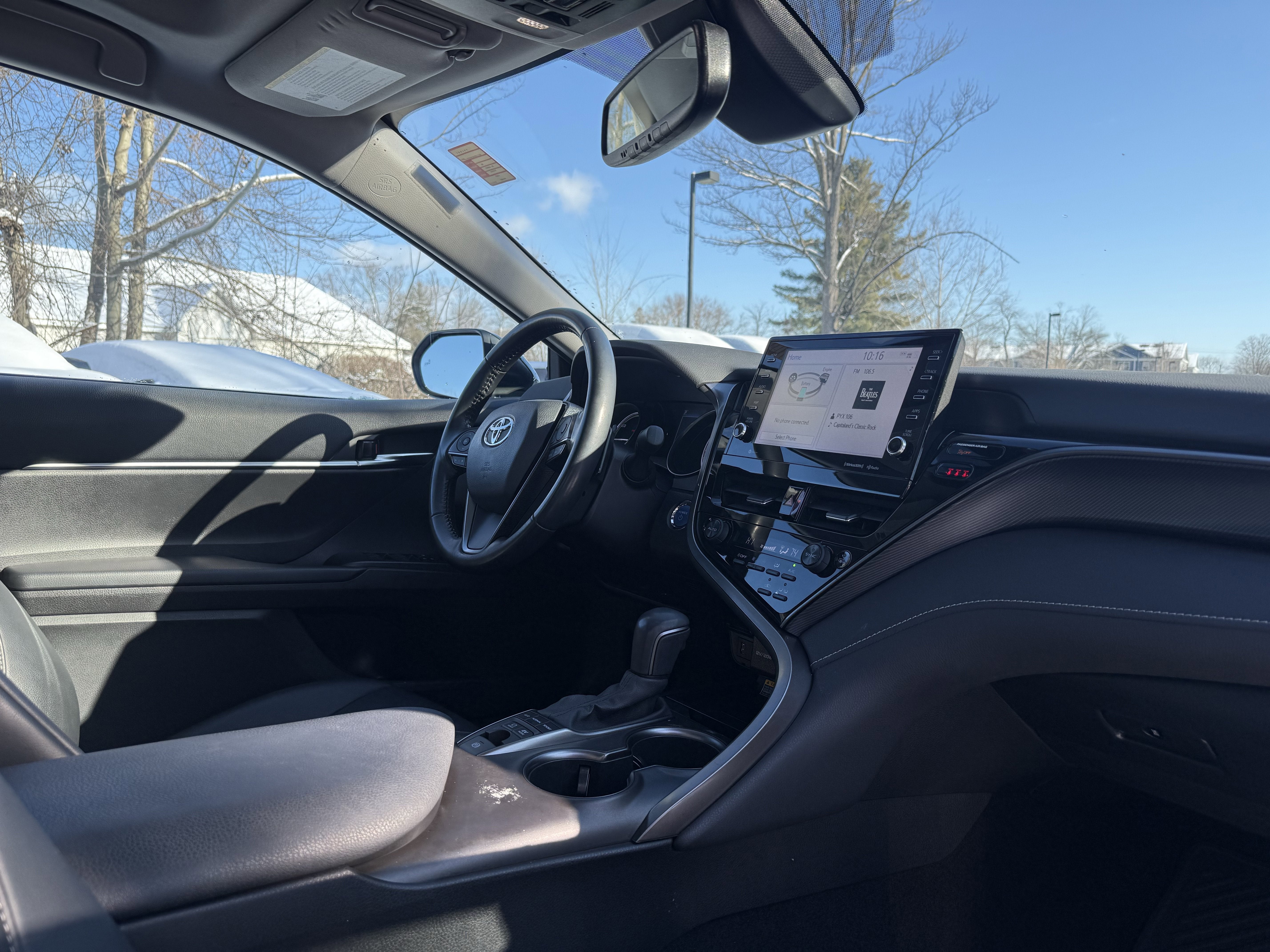 2021 Toyota Camry Hybrid SE