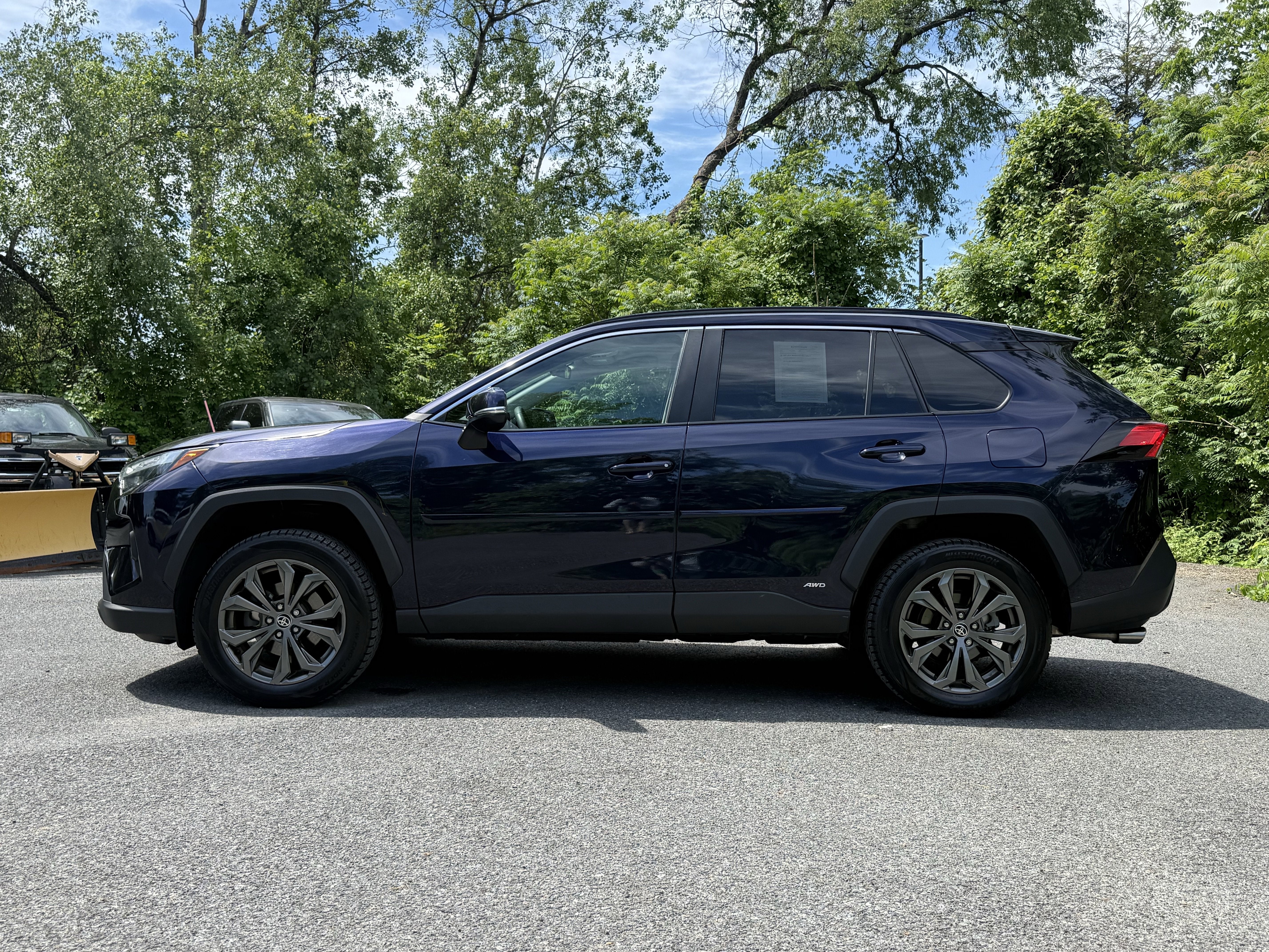 2022 Toyota RAV4 Hybrid XLE Premium