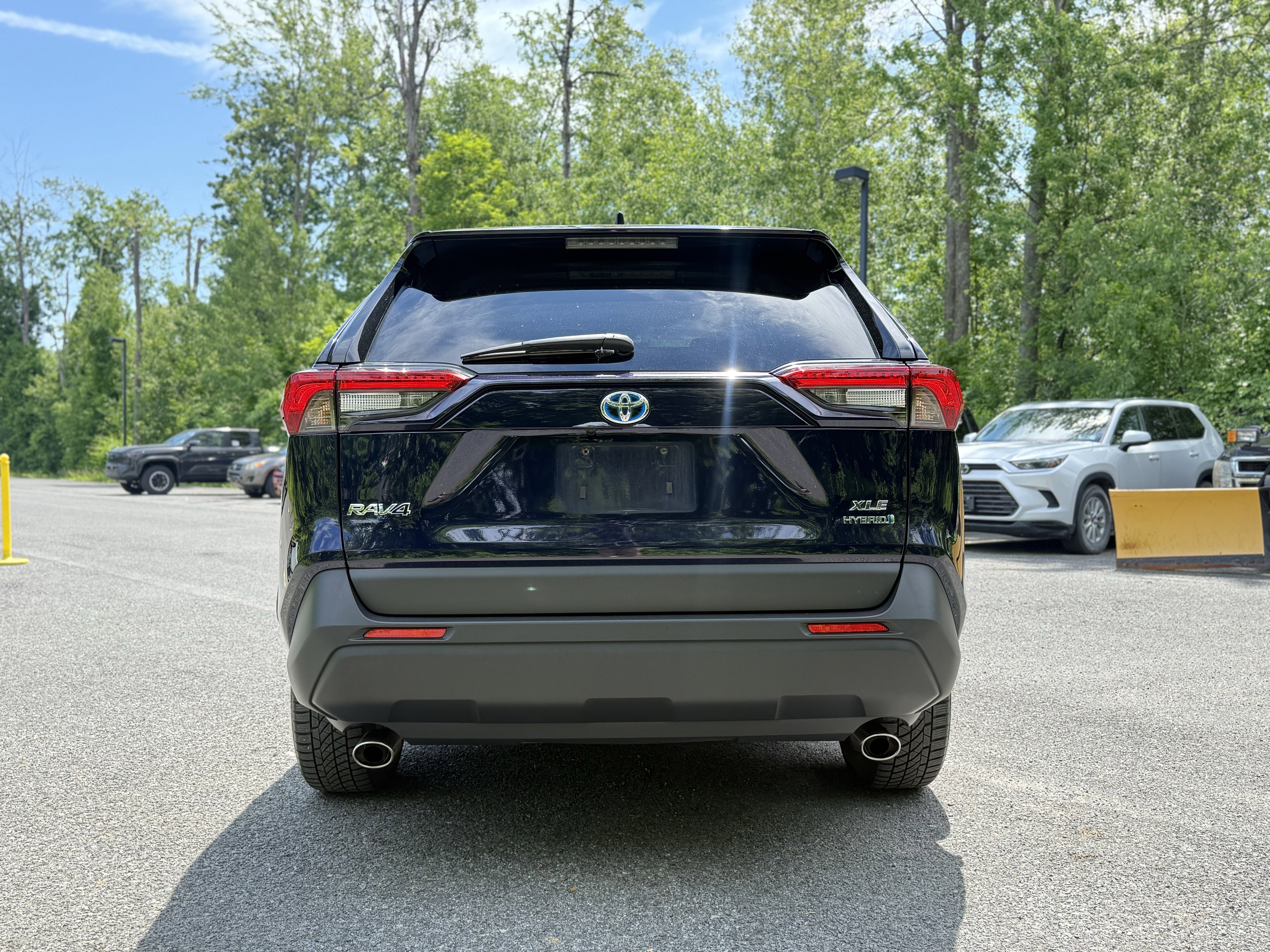 2022 Toyota RAV4 Hybrid XLE Premium