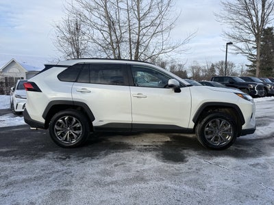 2022 Toyota RAV4 Hybrid XLE Premium